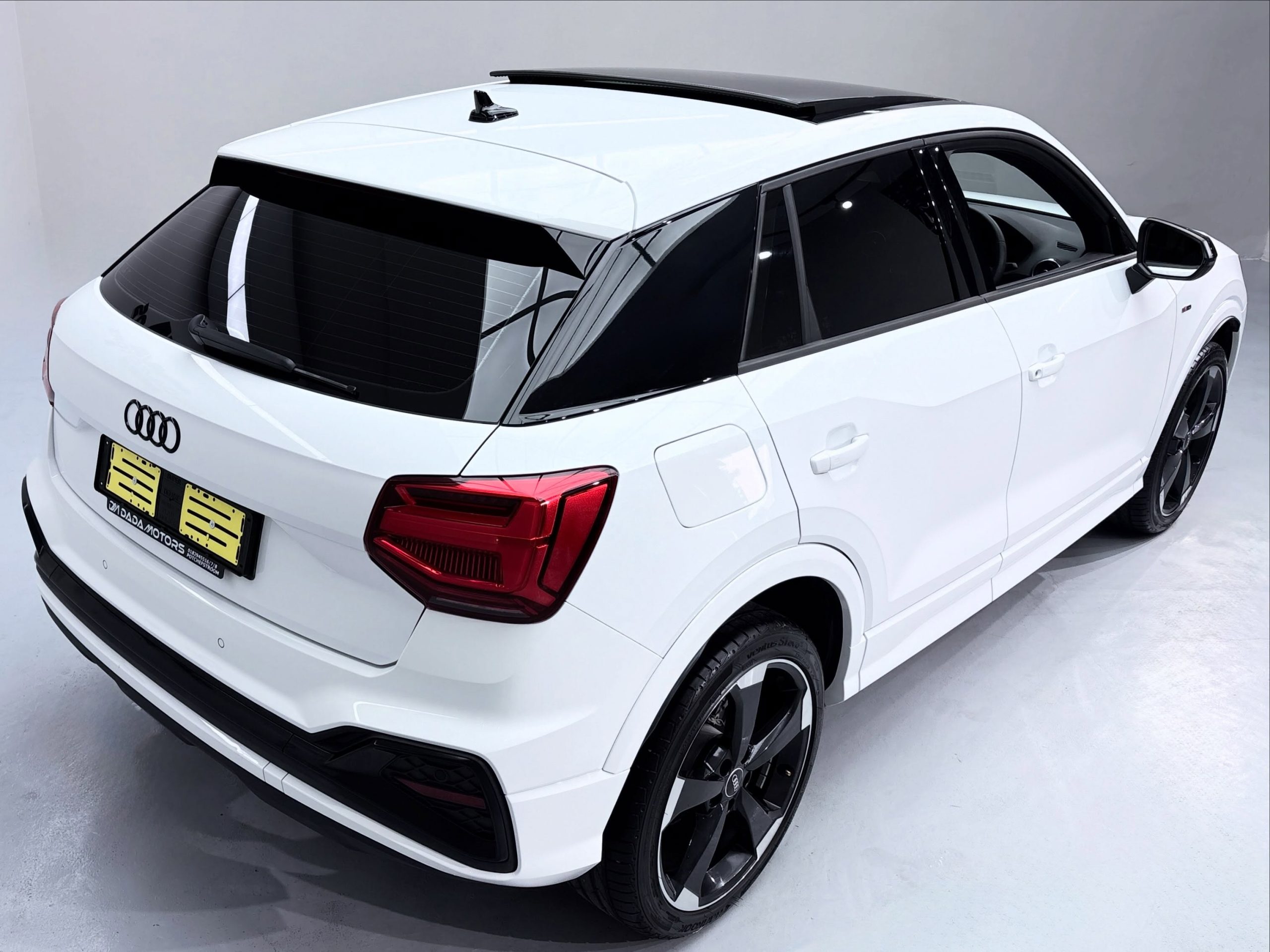 
								AUDI Q2 full									