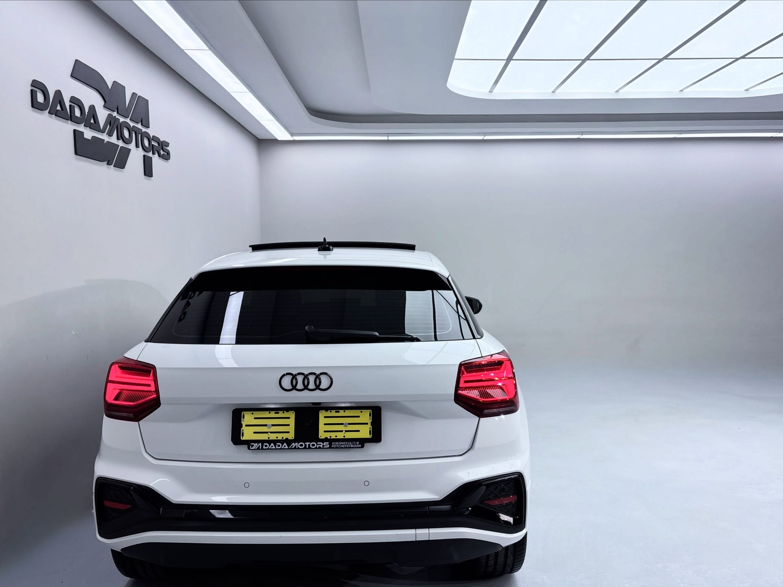 
								AUDI Q2 full									