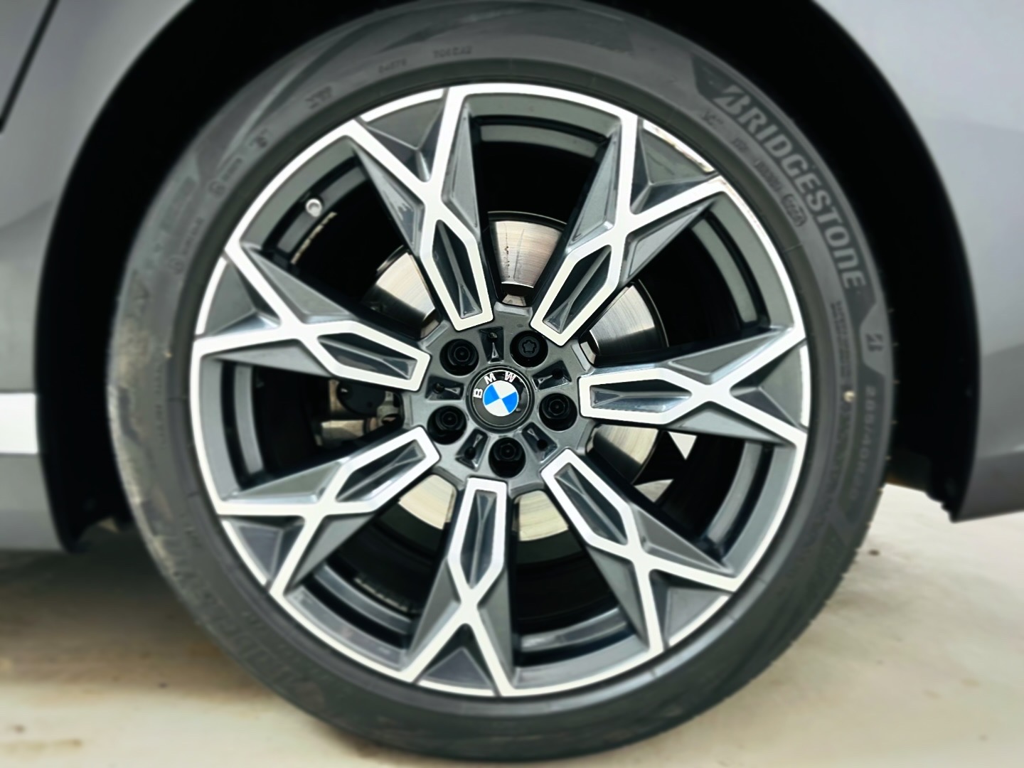 
								2022 BMW 7 Series 740i Design Pure Excellence full									
