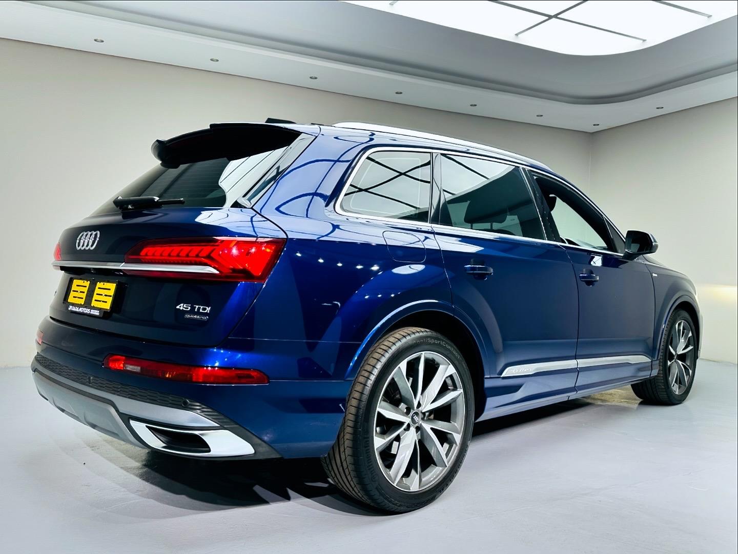 
								AudiQ745TDI Quattro S Line full									