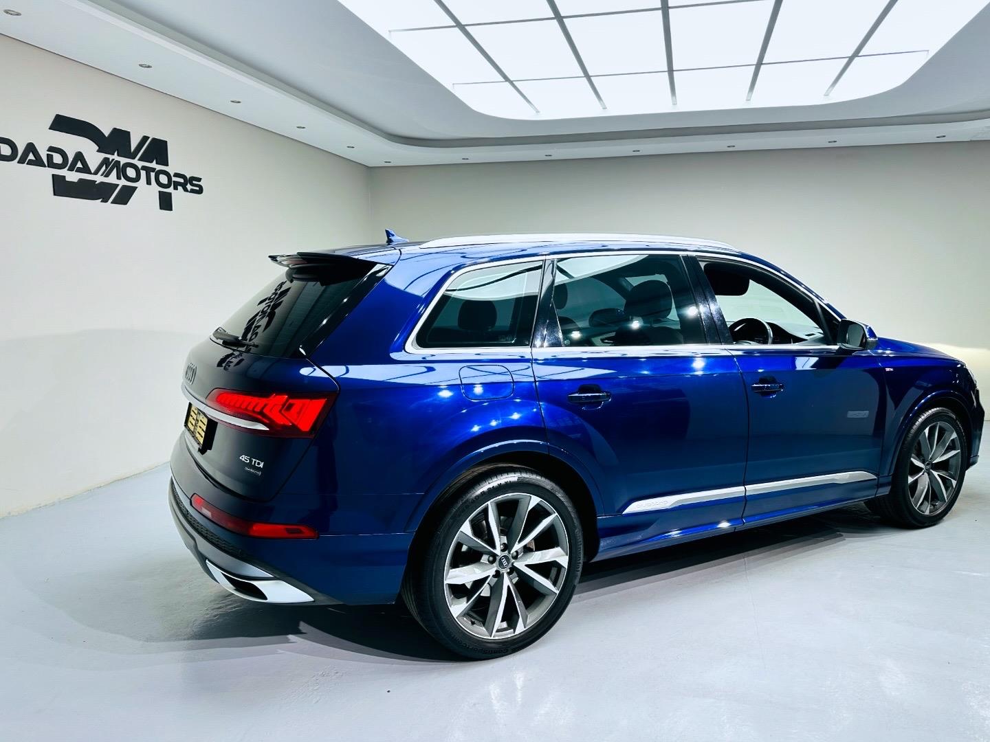 
								AudiQ745TDI Quattro S Line full									