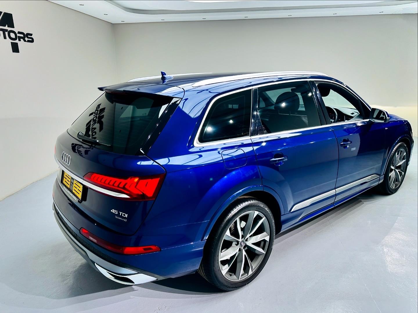 
								AudiQ745TDI Quattro S Line full									