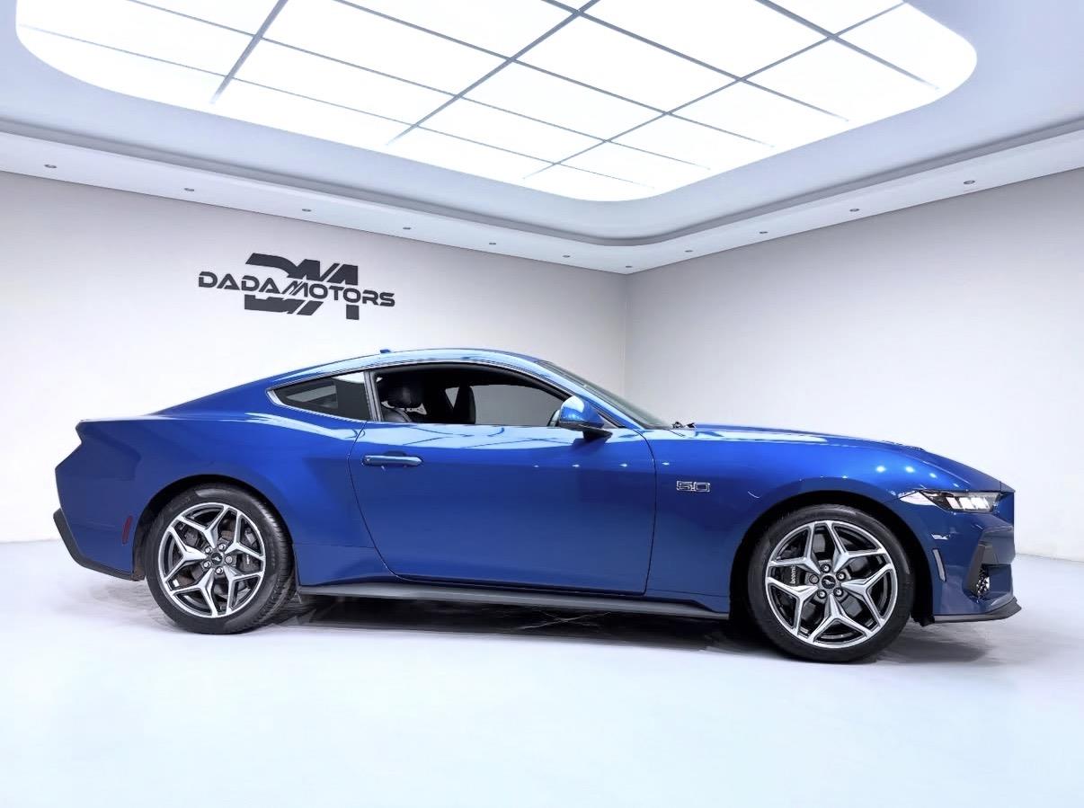 
								FordMustang5.0 GT Fastback full									