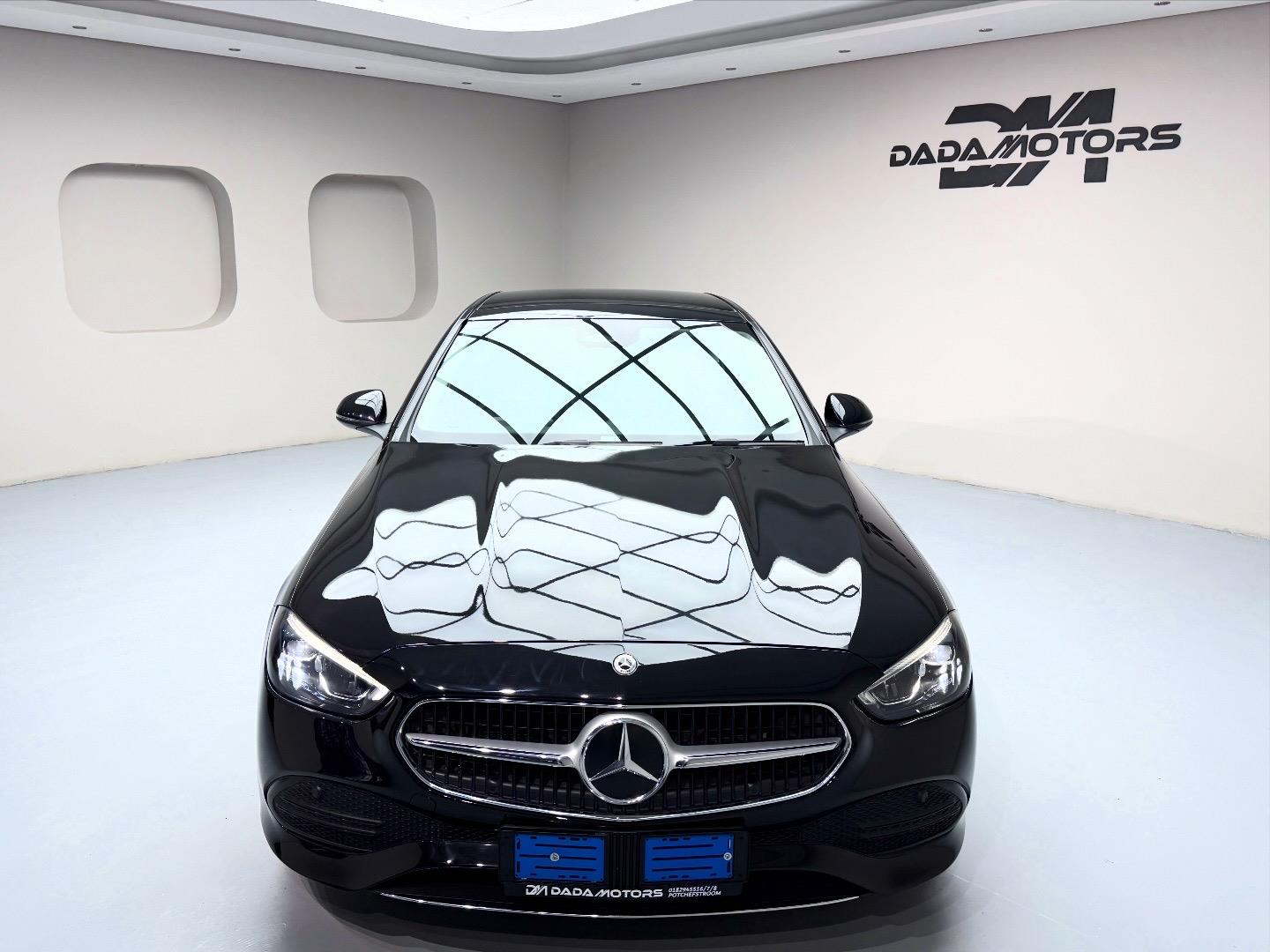 
								Mercedes-BenzC-ClassC200 Avantgarde full									