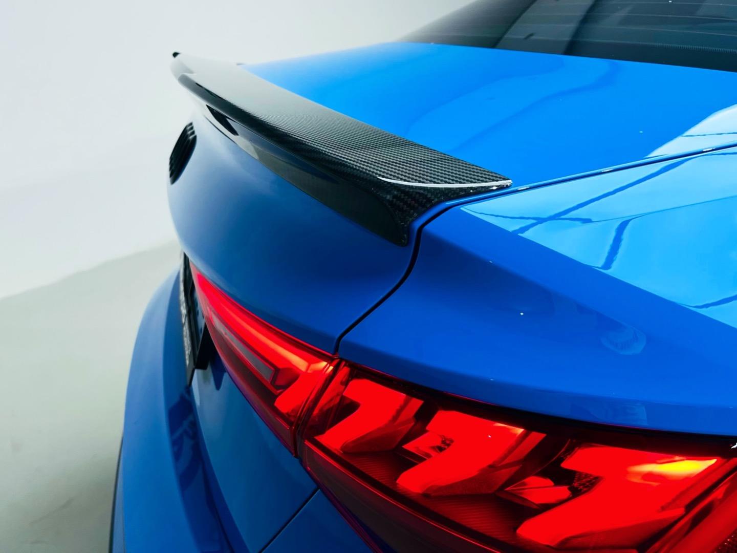 
								AudiRS3Sedan Quattro full									