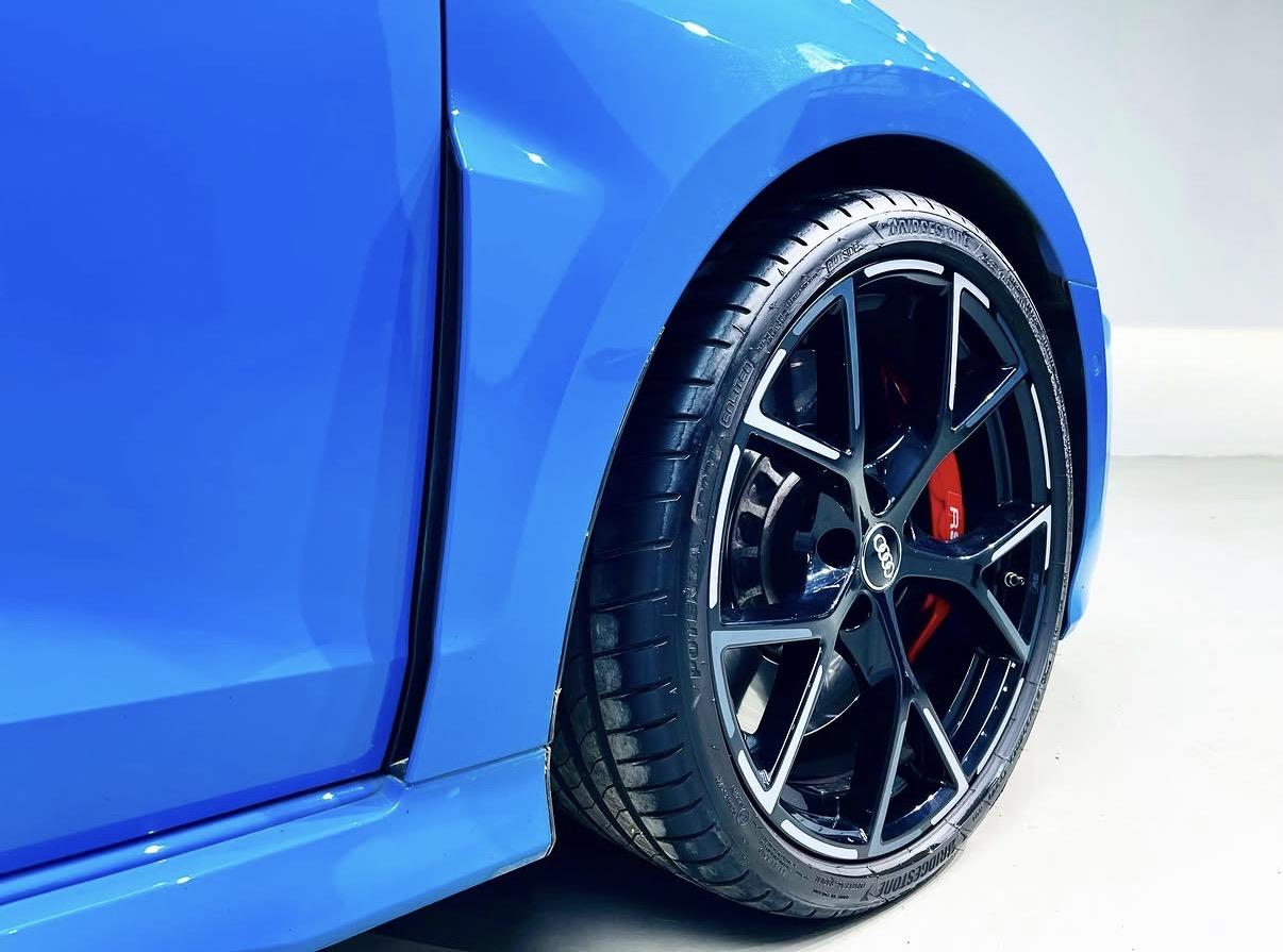 
								AudiRS3Sedan Quattro full									