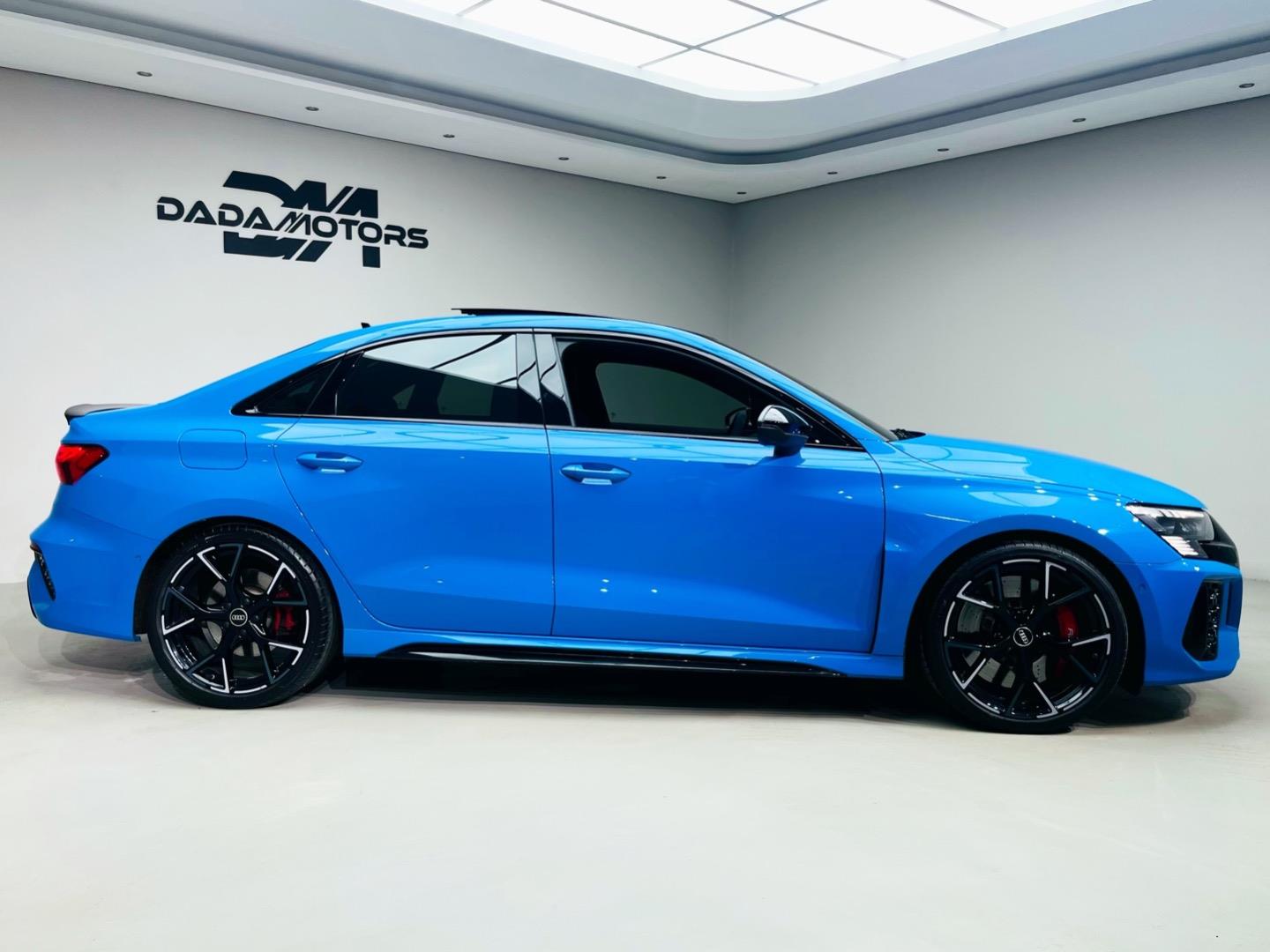 
								AudiRS3Sedan Quattro full									