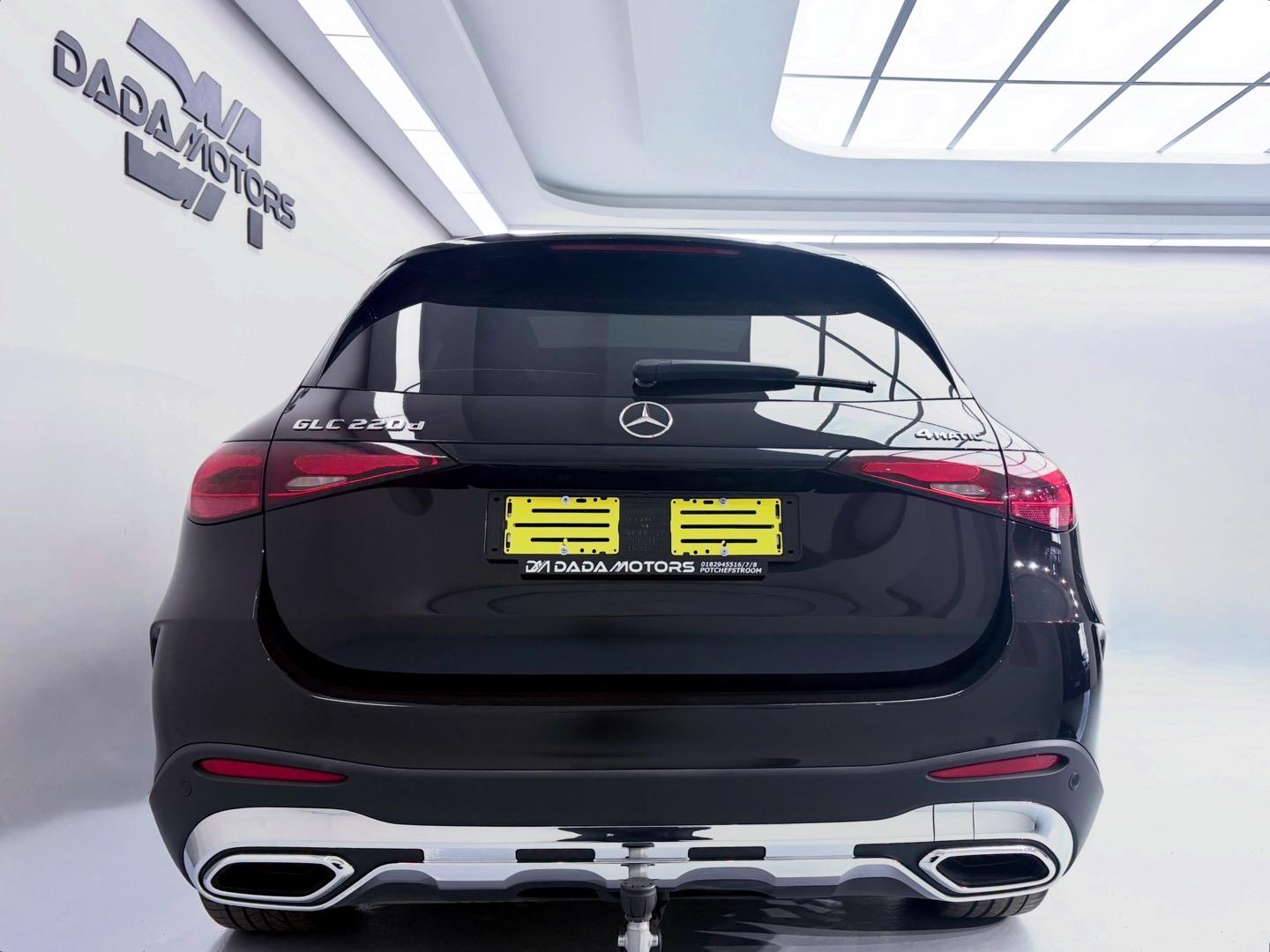 
								Mercedes-BenzGLCGLC220d 4Matic AMG Line full									