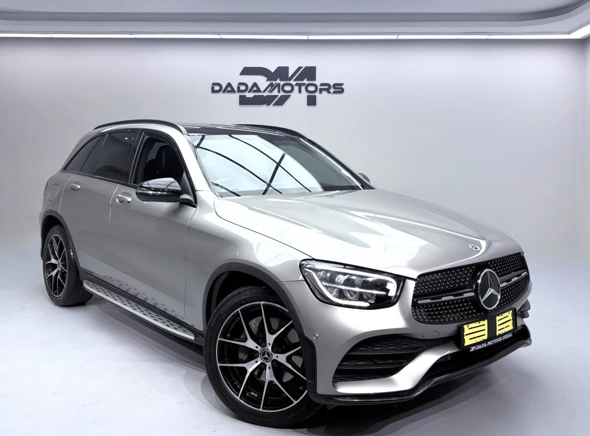 Mercedes-BenzGLCGLC300d 4Matic AMG Line