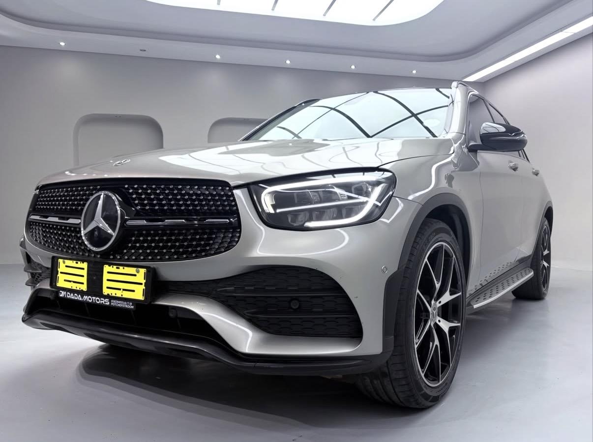
								Mercedes-BenzGLCGLC300d 4Matic AMG Line full									