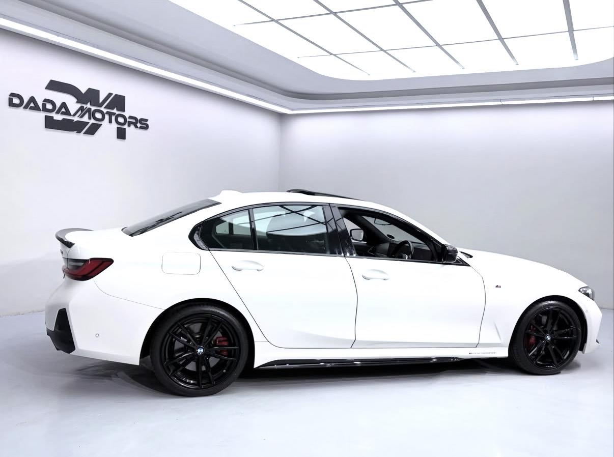 BMW3 Series320i Mzansi Edition