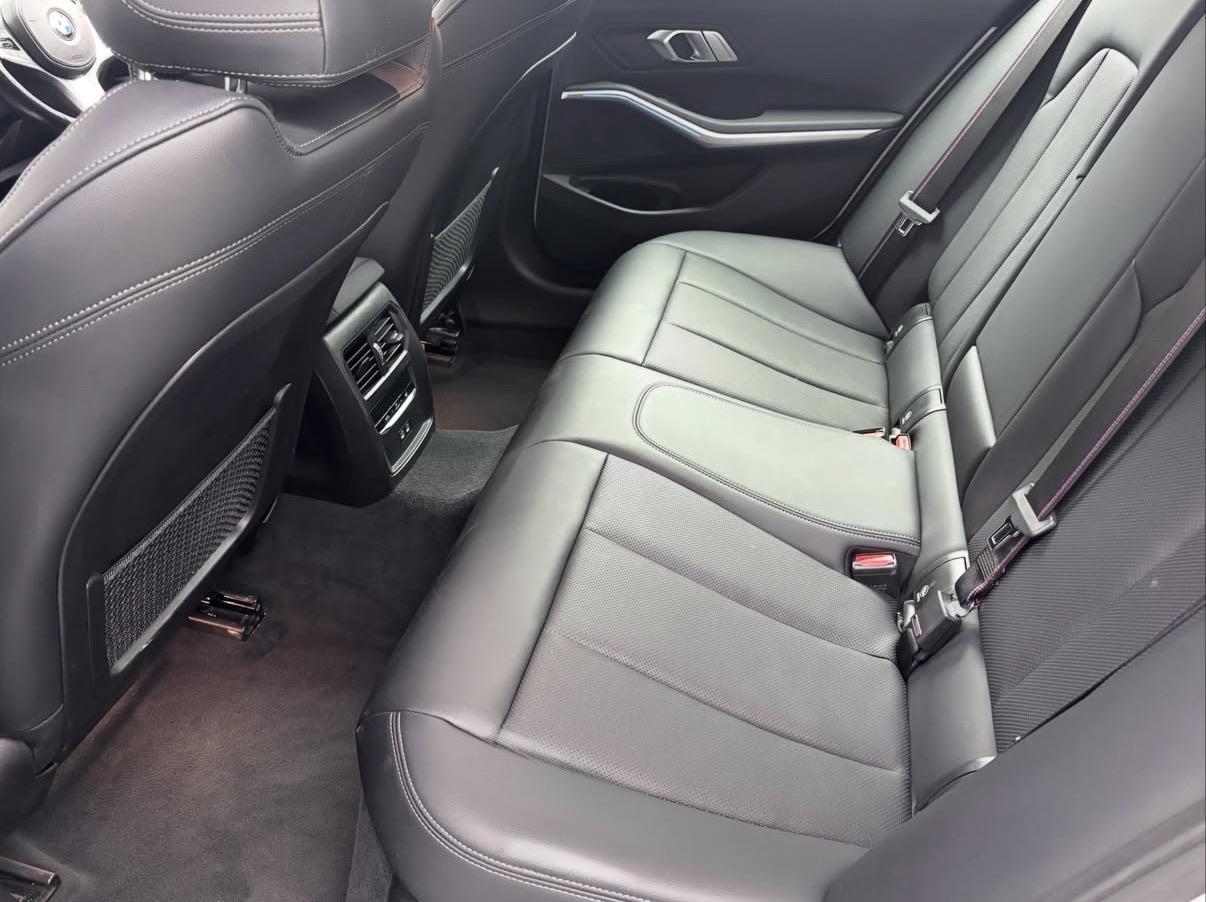 
								BMW3 Series320i Mzansi Edition full									