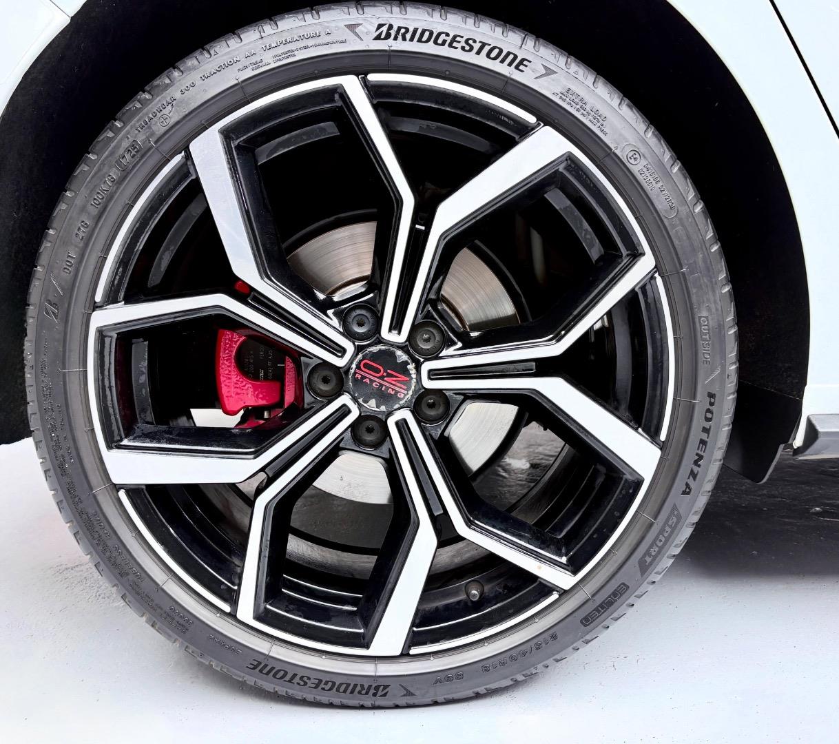 
								VolkswagenPoloGTI full									