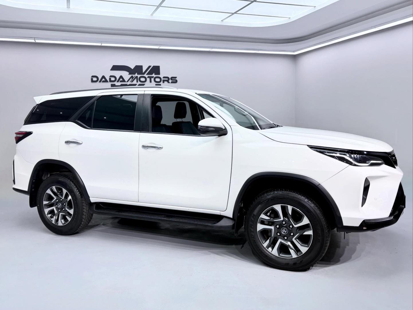 ToyotaFortuner2.4GD-6 4×4
