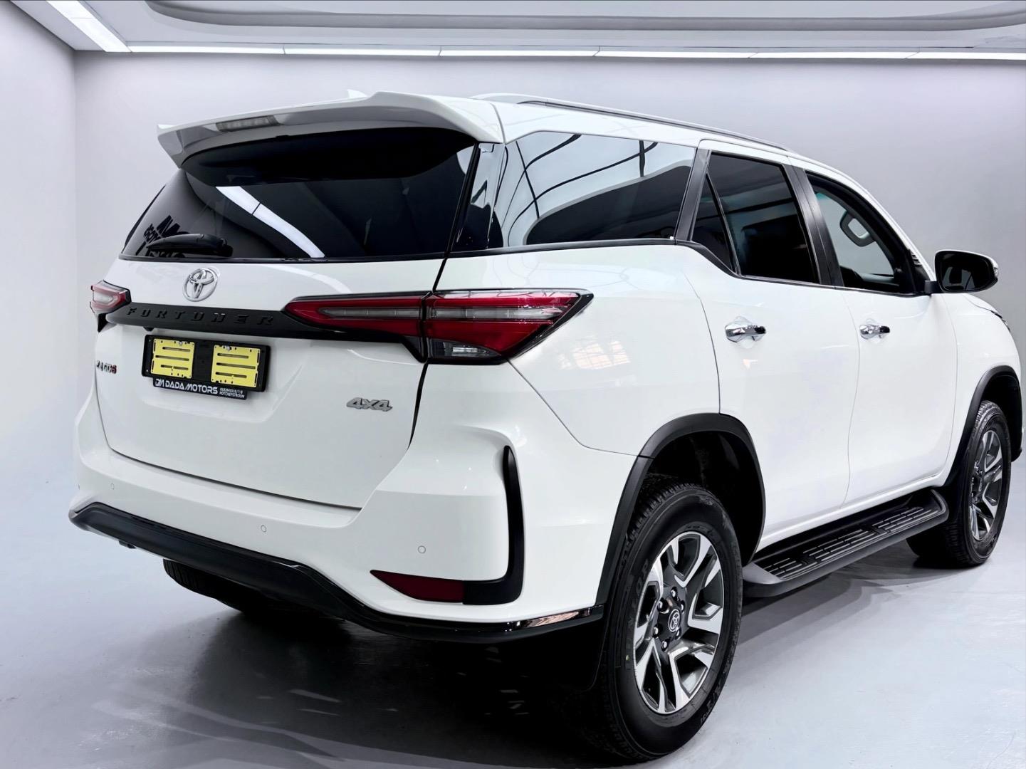 
								ToyotaFortuner2.4GD-6 4×4 full									