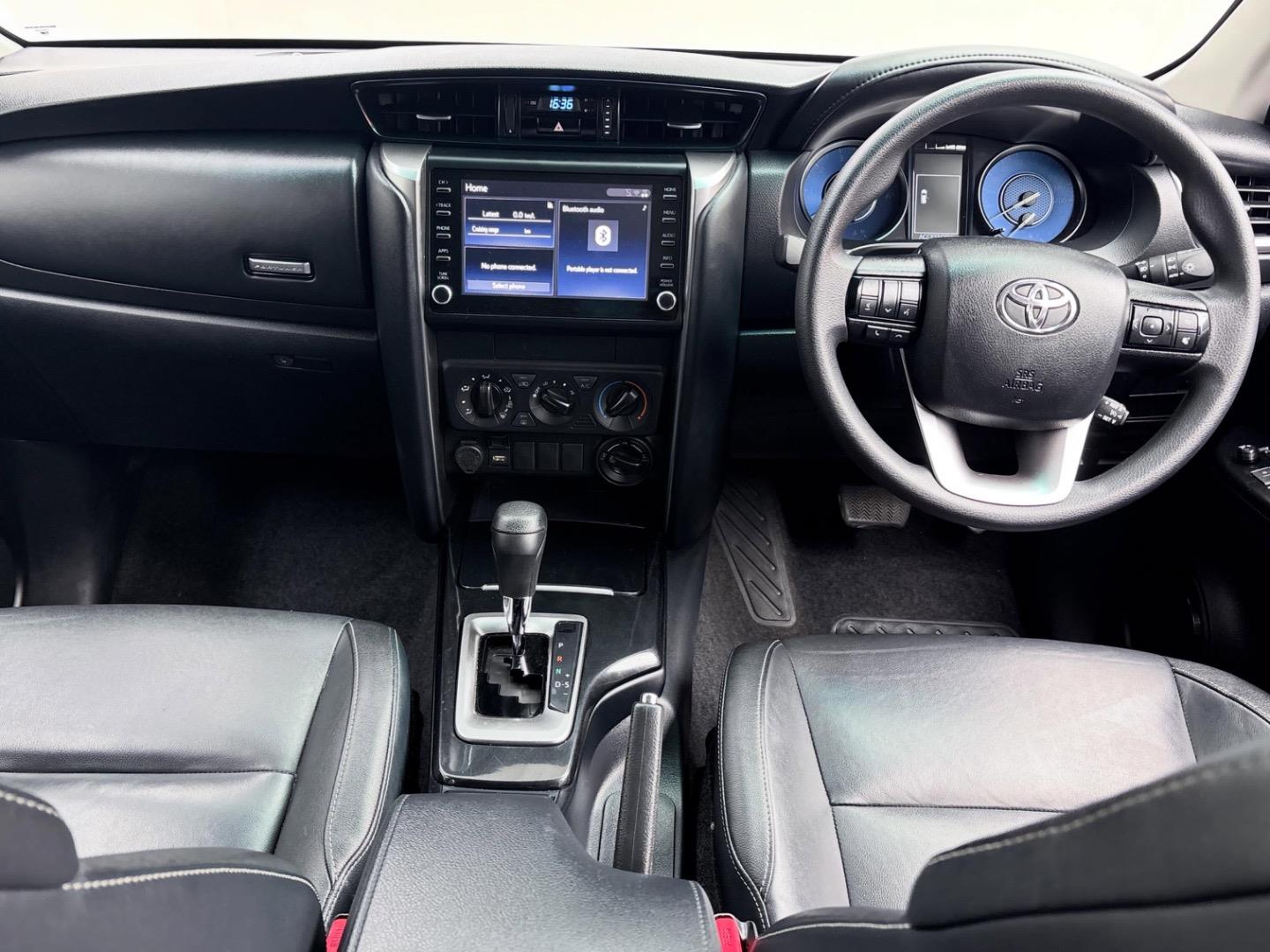 
								ToyotaFortuner2.4GD-6 4×4 full									