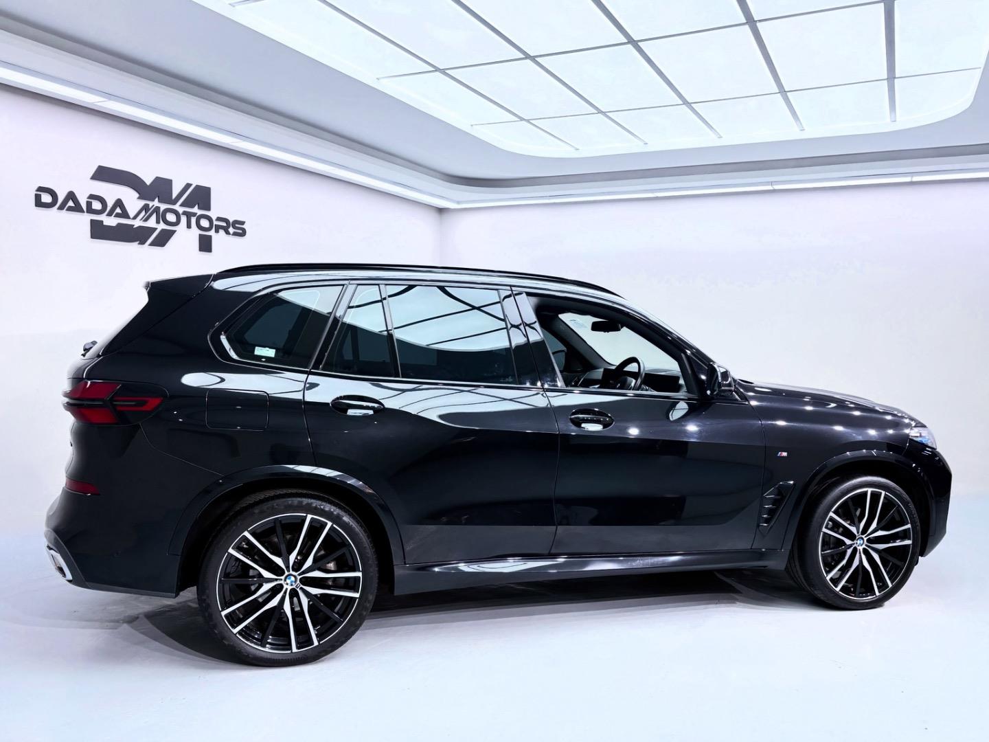 
								BMWX5xDrive30d M Sport full									