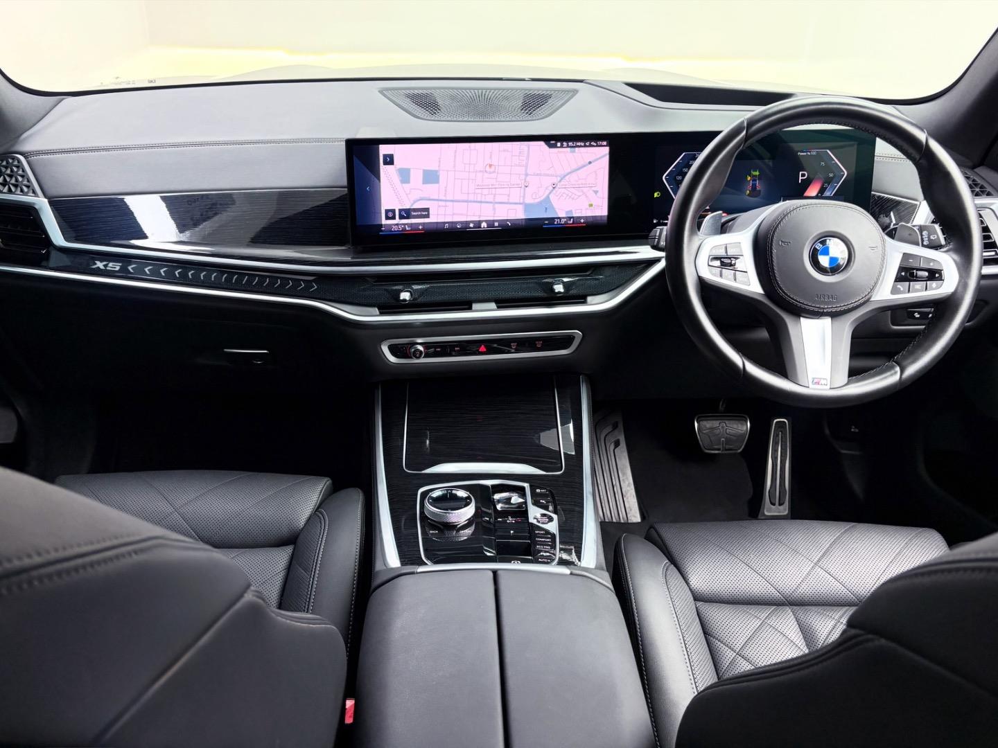 
								BMWX5xDrive30d M Sport full									