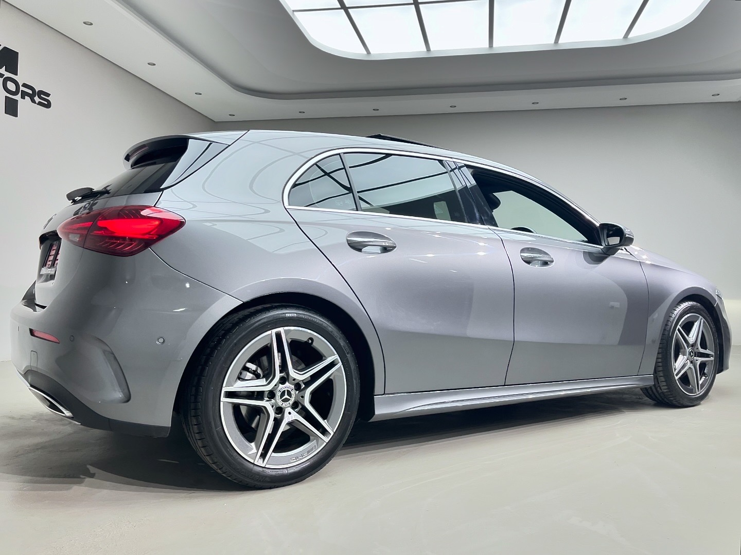 
								2025 Mercedes-Benz A-Class A200 Hatch AMG Line auto full									