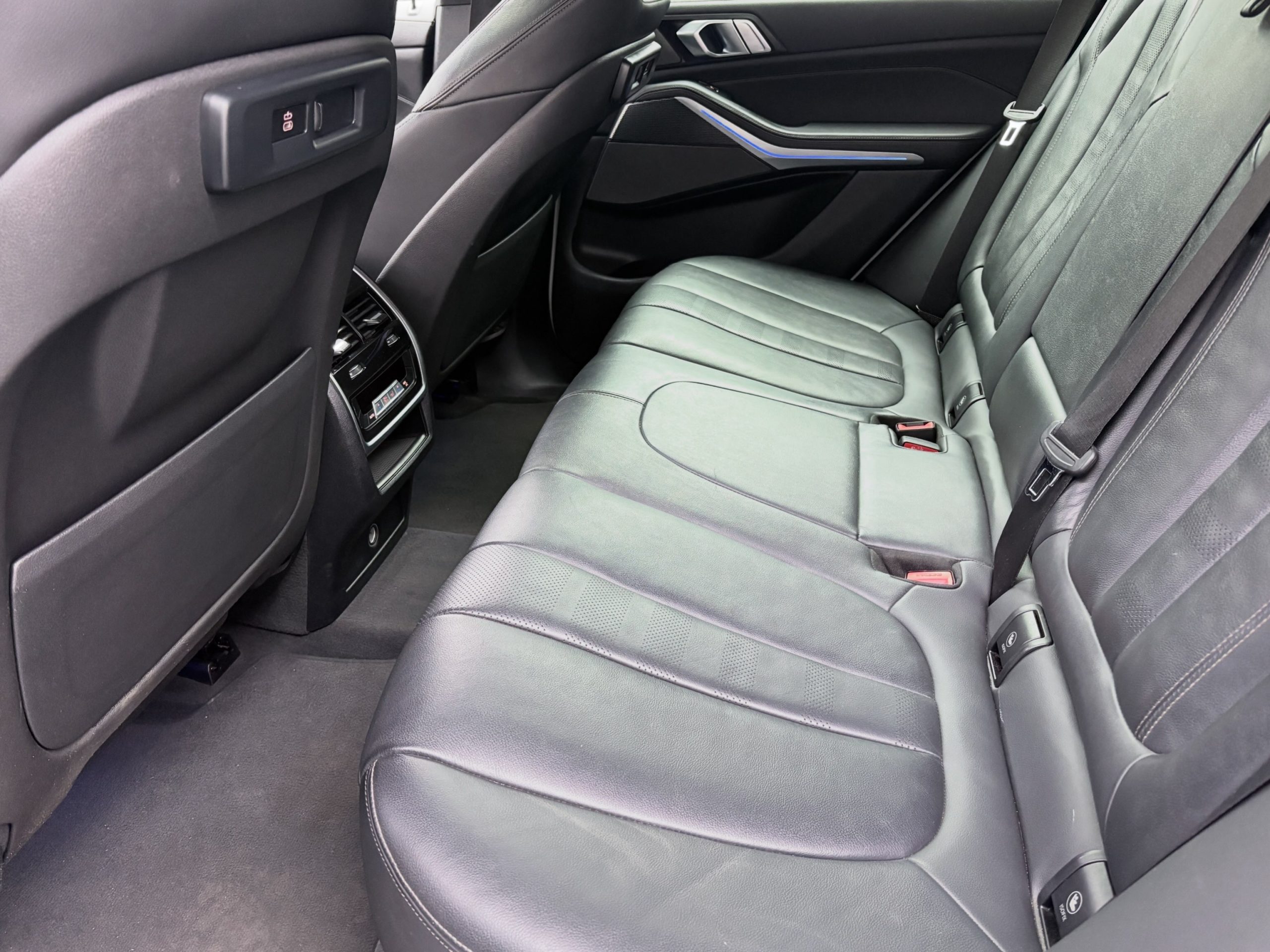 
								BMW X5 xDRIVE30D M SPORT (GO5) full									