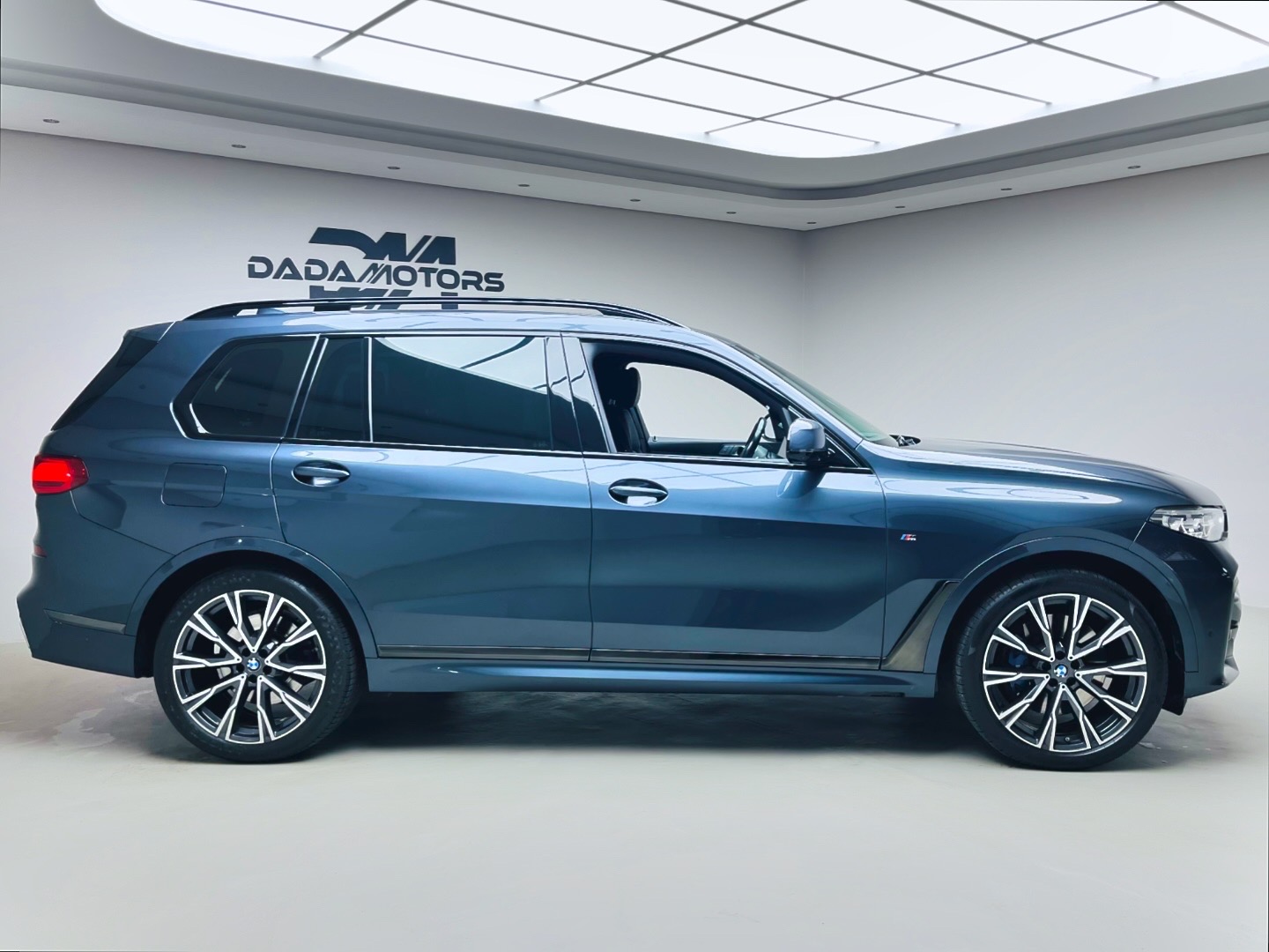 
								2021 BMW X7 xDrive30d M Sport full									
