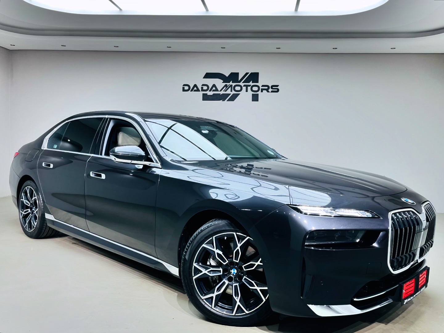 
								2022 BMW 7 Series 740i Design Pure Excellence full									