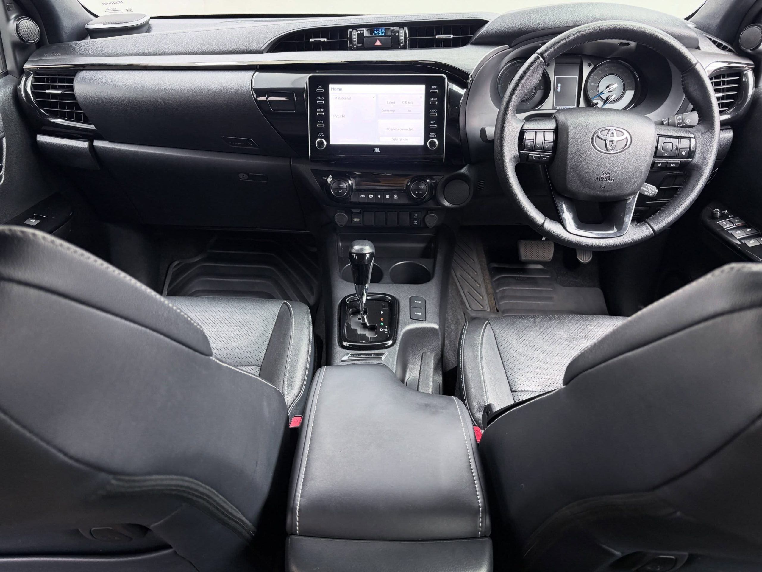 
								TOYOTA HILUX 2.8 GD-6 RB LEGEND 55 A/T P/U D/U full									