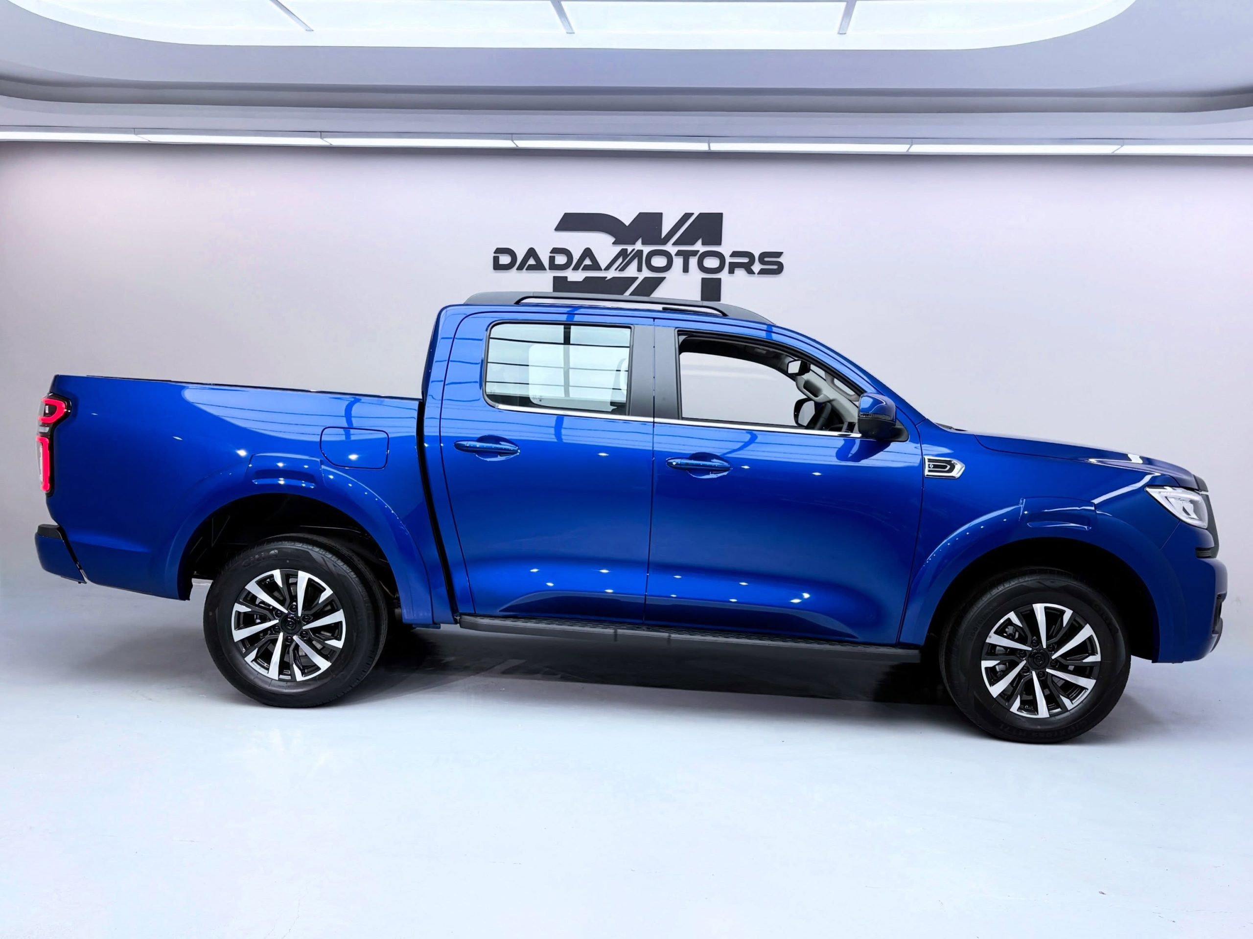 
								GWM P300 2.4TD 4X4 A/T D/U P/U full									