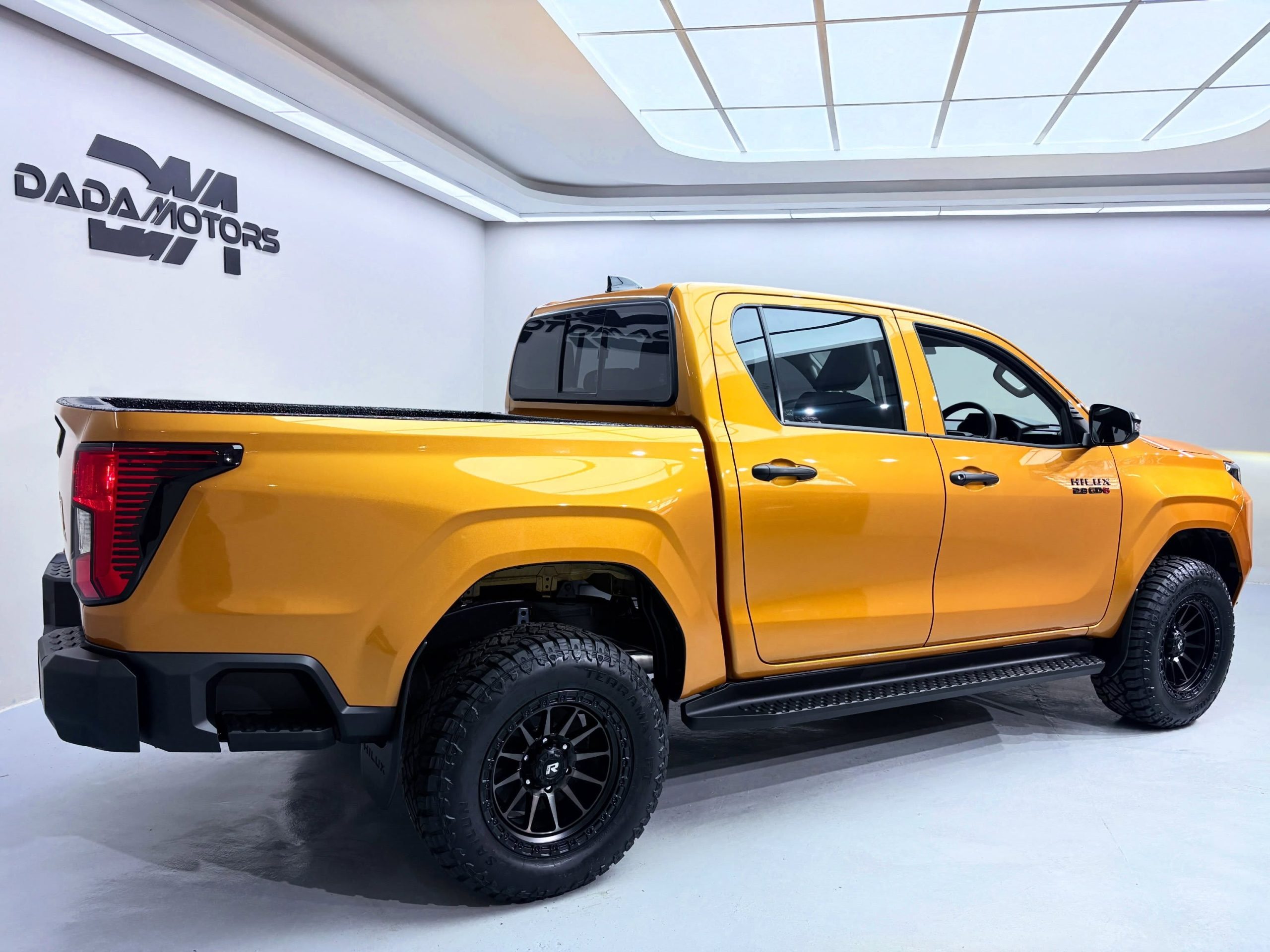 
								TOYOTA HILUX 2.8 GD-6 RB SRX A/T P/U D/C full									