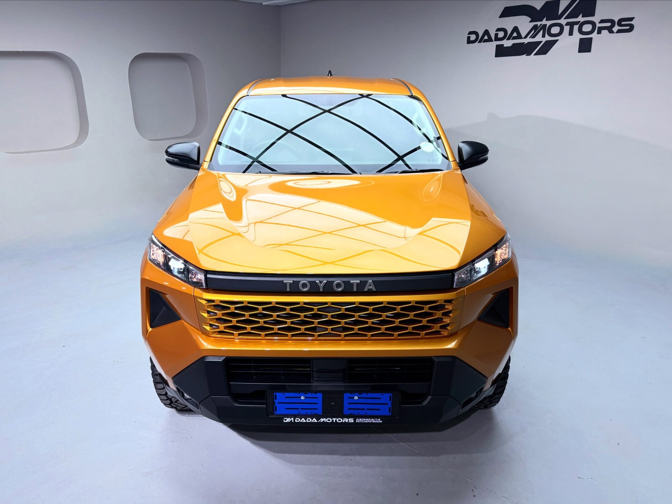 
								TOYOTA HILUX 2.8 GD-6 RB SRX A/T P/U D/C full									