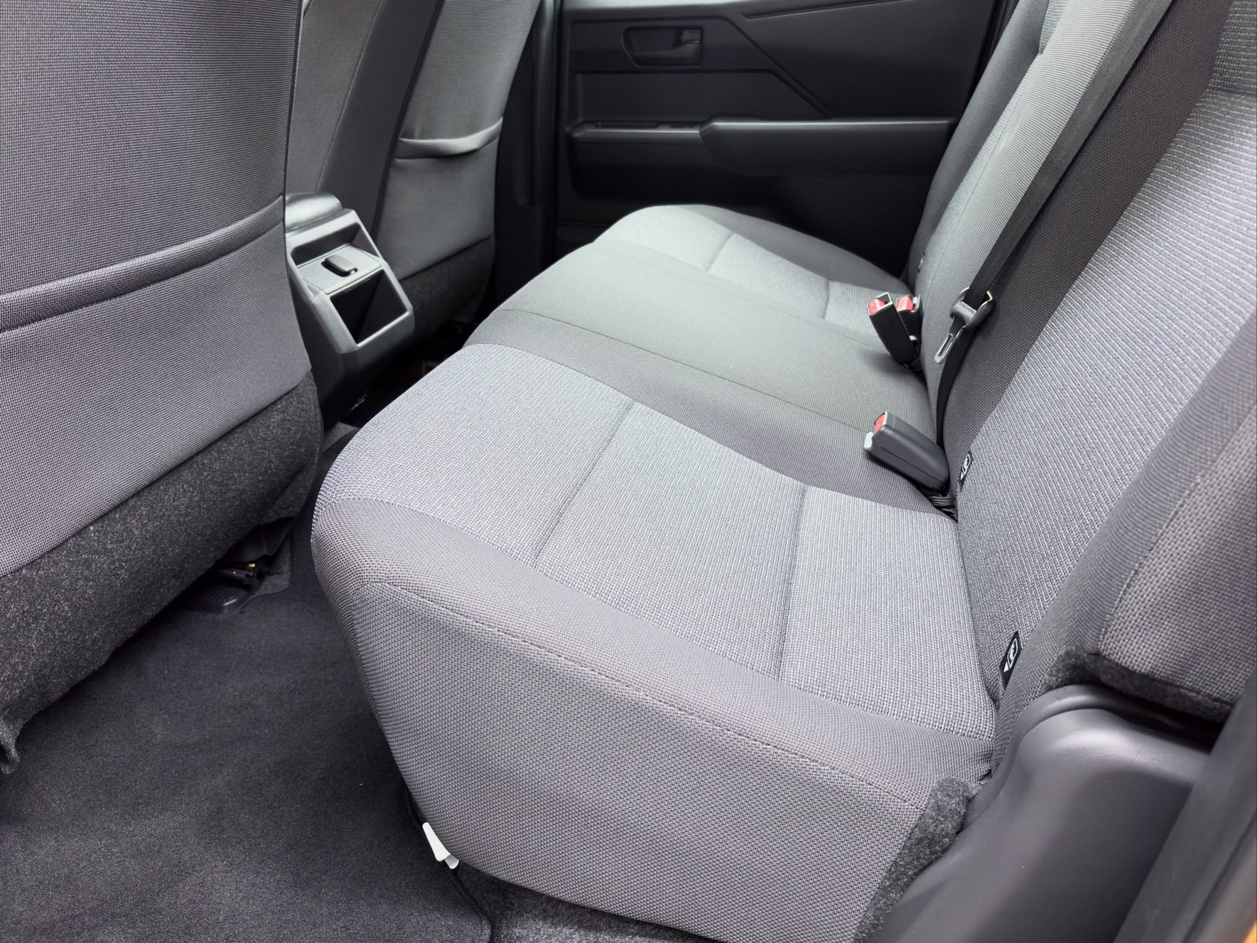 
								TOYOTA HILUX 2.8 GD-6 RB SRX A/T P/U D/C full									