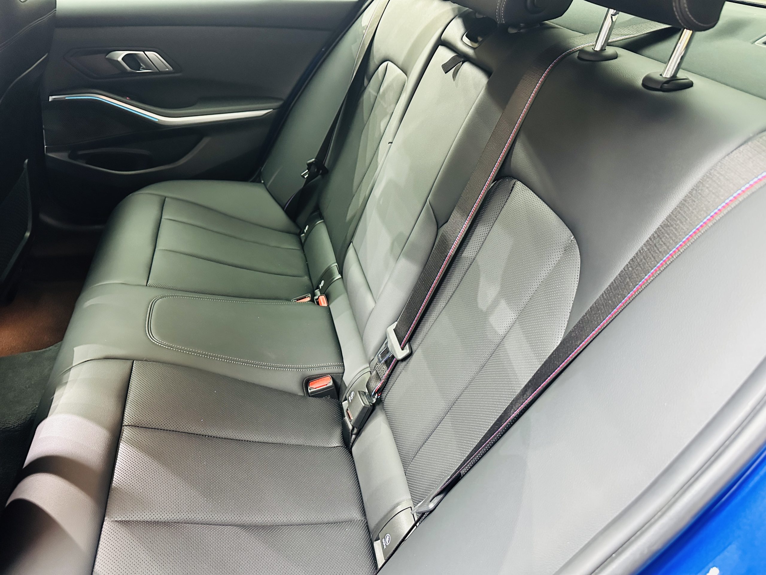 
								2023 BMW 3 Series 320d Mzansi Edition full									