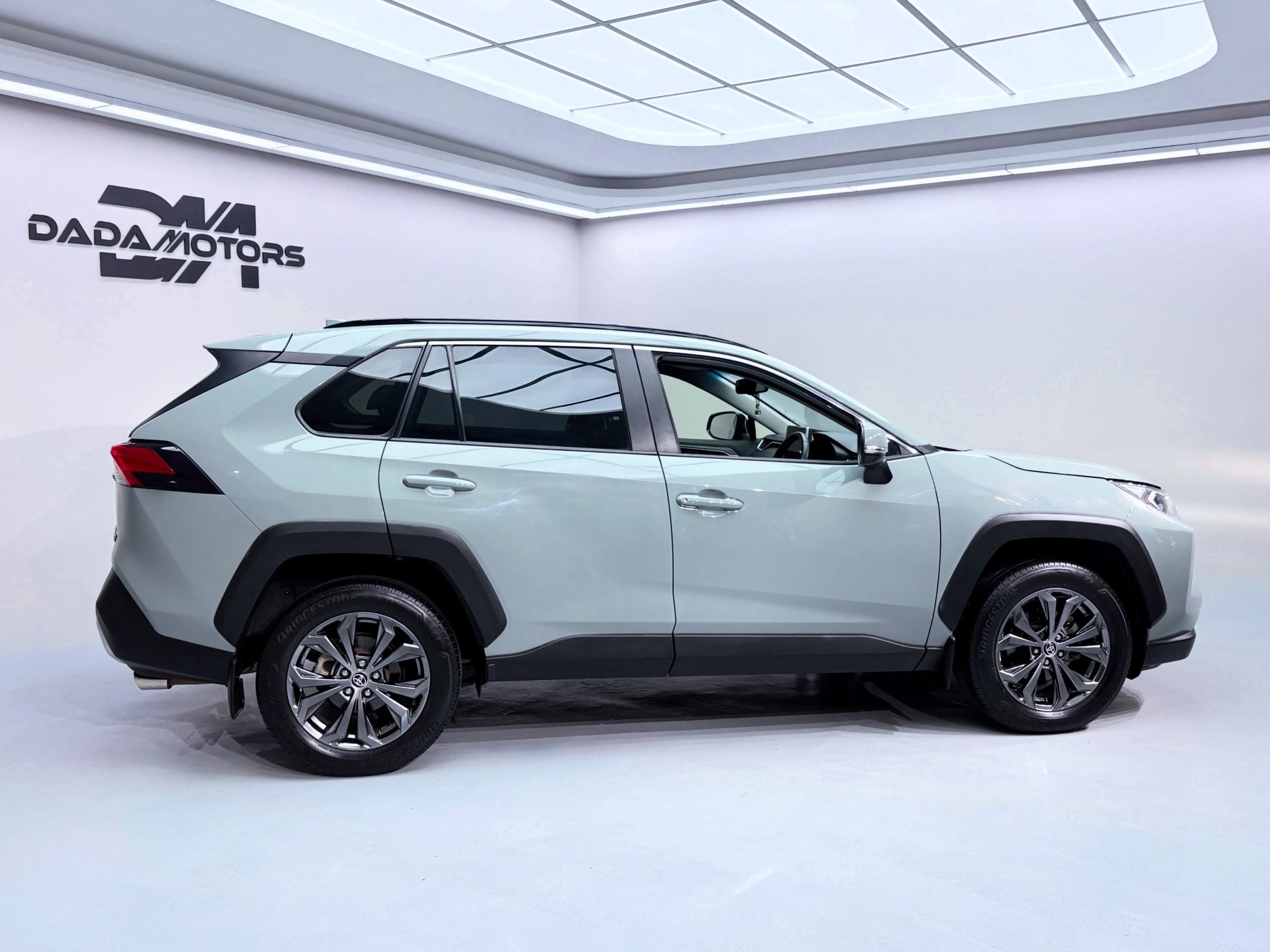 
								TOYOTA RAV4 2.0 GX CVT AWD full									