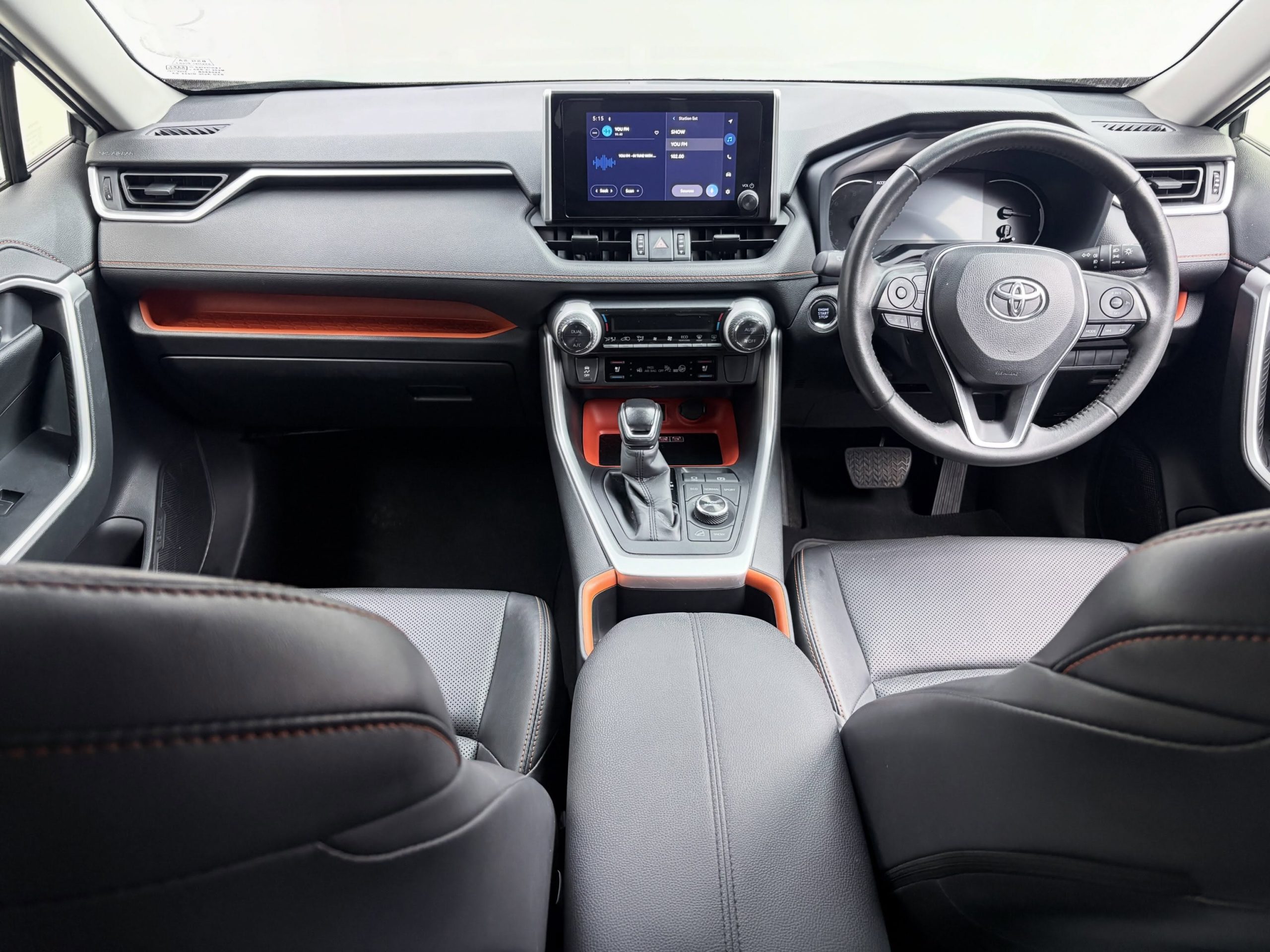 
								TOYOTA RAV4 2.0 GX CVT AWD full									