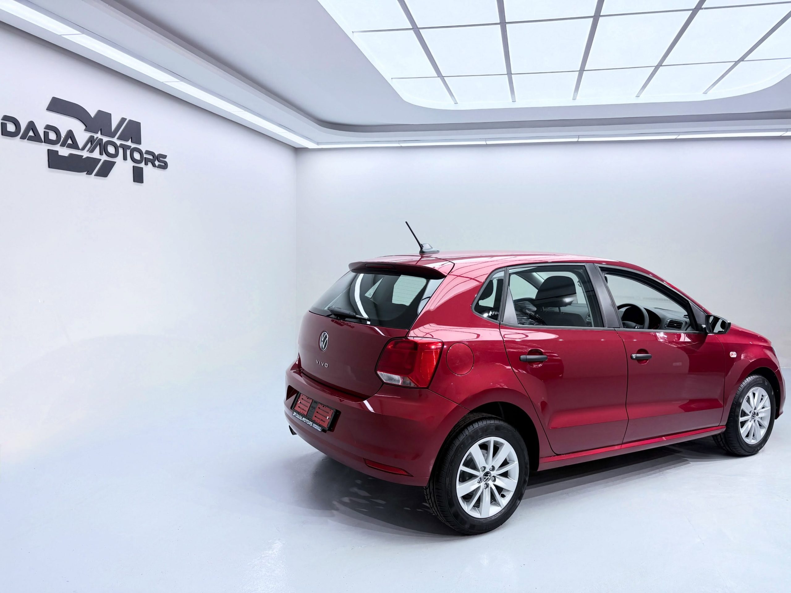 
								VOLKSWAGEN POLO VIVO 1.4 (5DR) full									