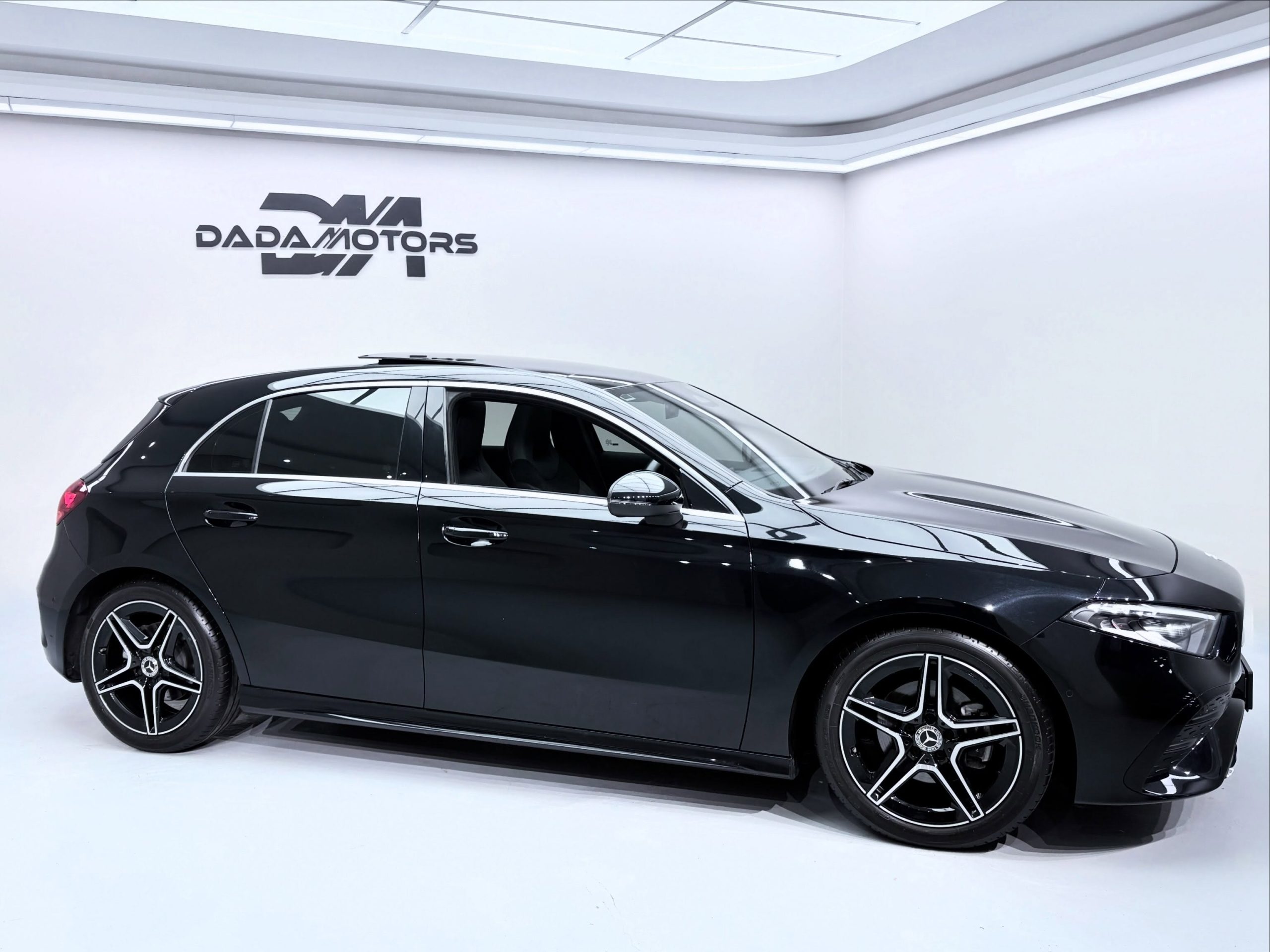 MERCEDES-BENZ A200 AMG AUTO