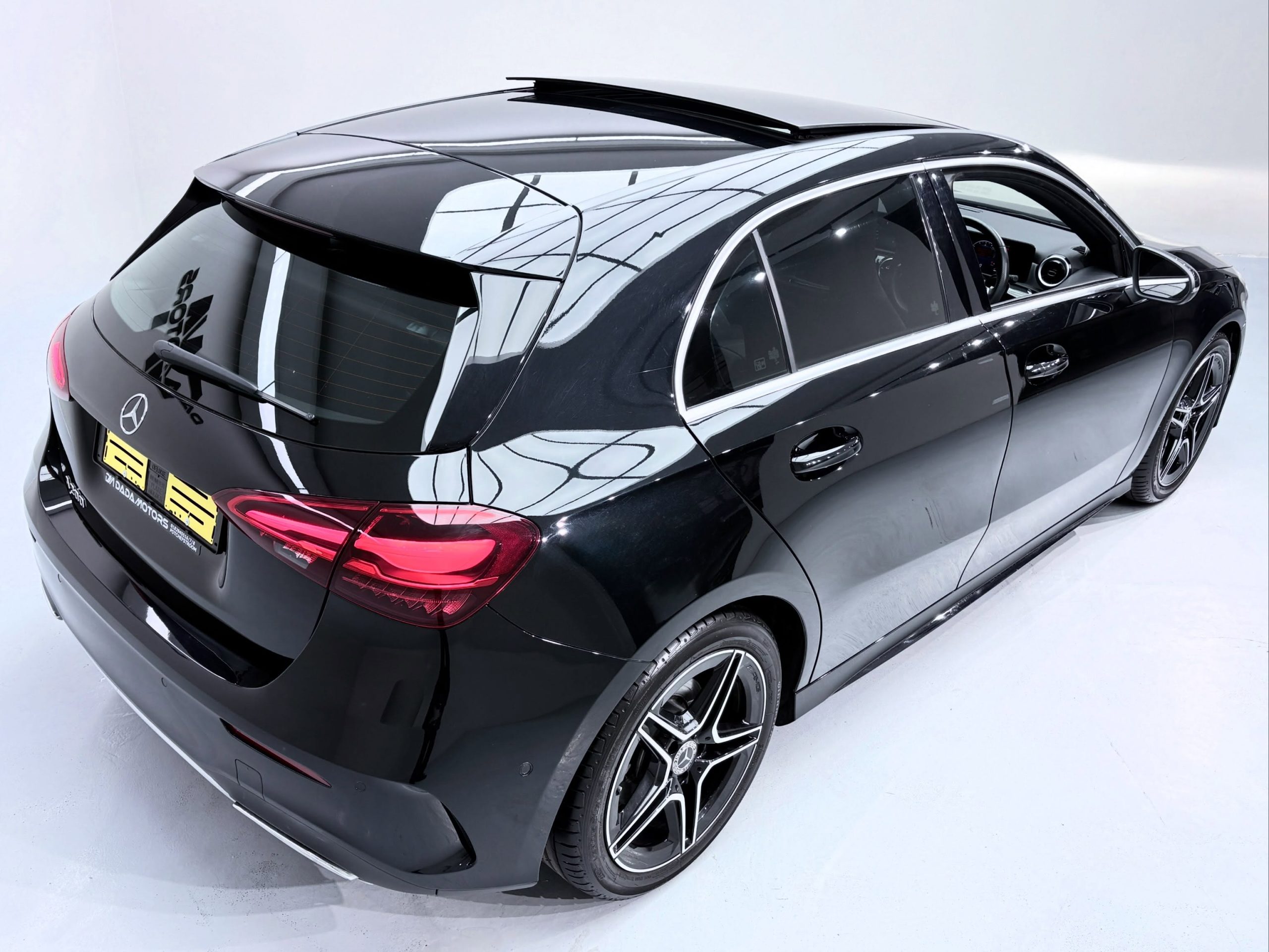 
								MERCEDES-BENZ A200 AMG AUTO full									