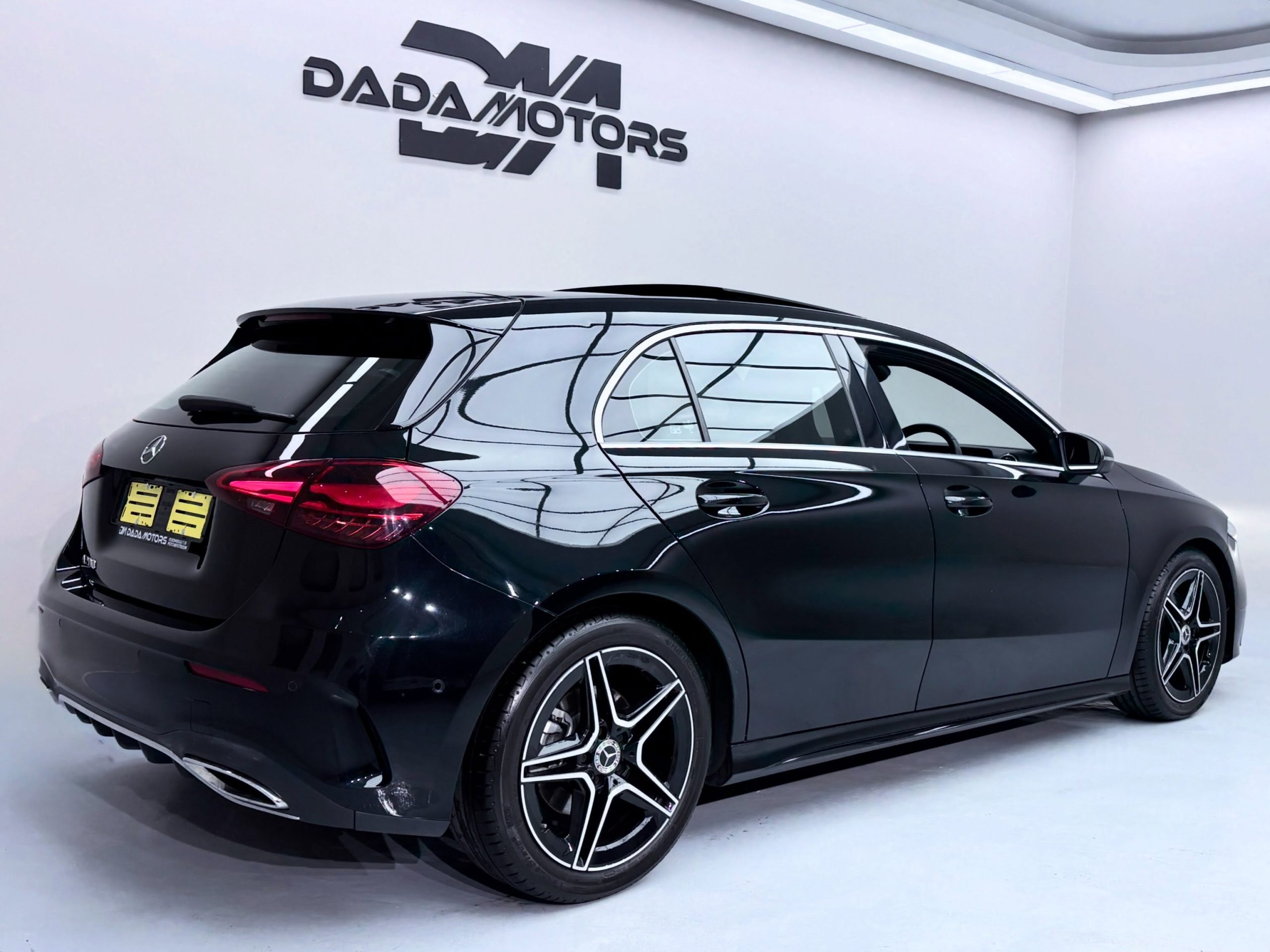 
								MERCEDES-BENZ A200 AMG AUTO full									