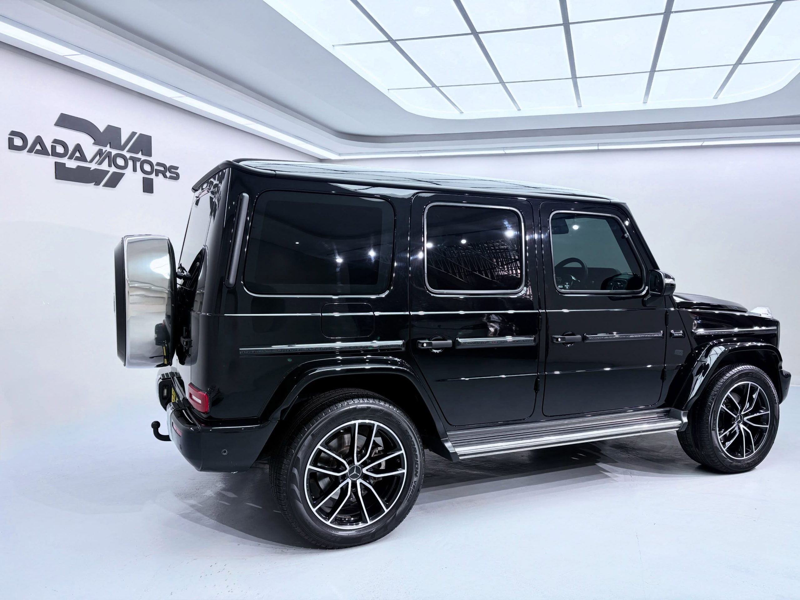 
								MERCEDES-BENZ G400d AUTO full									