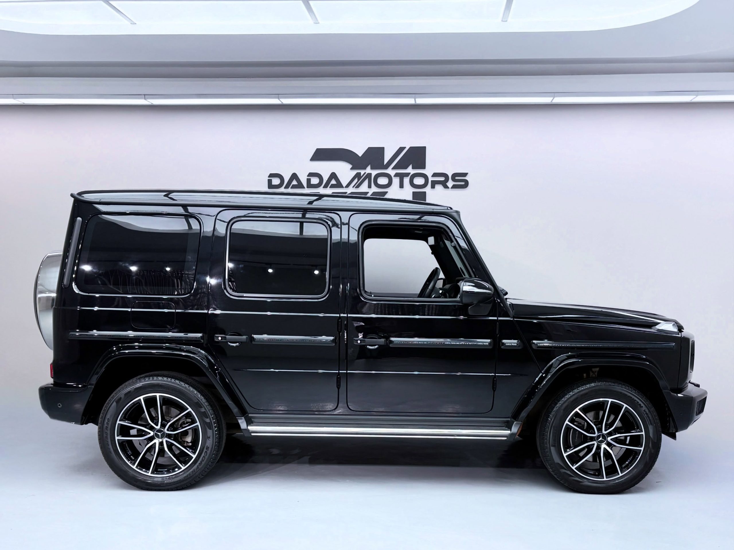 
								MERCEDES-BENZ G400d AUTO full									