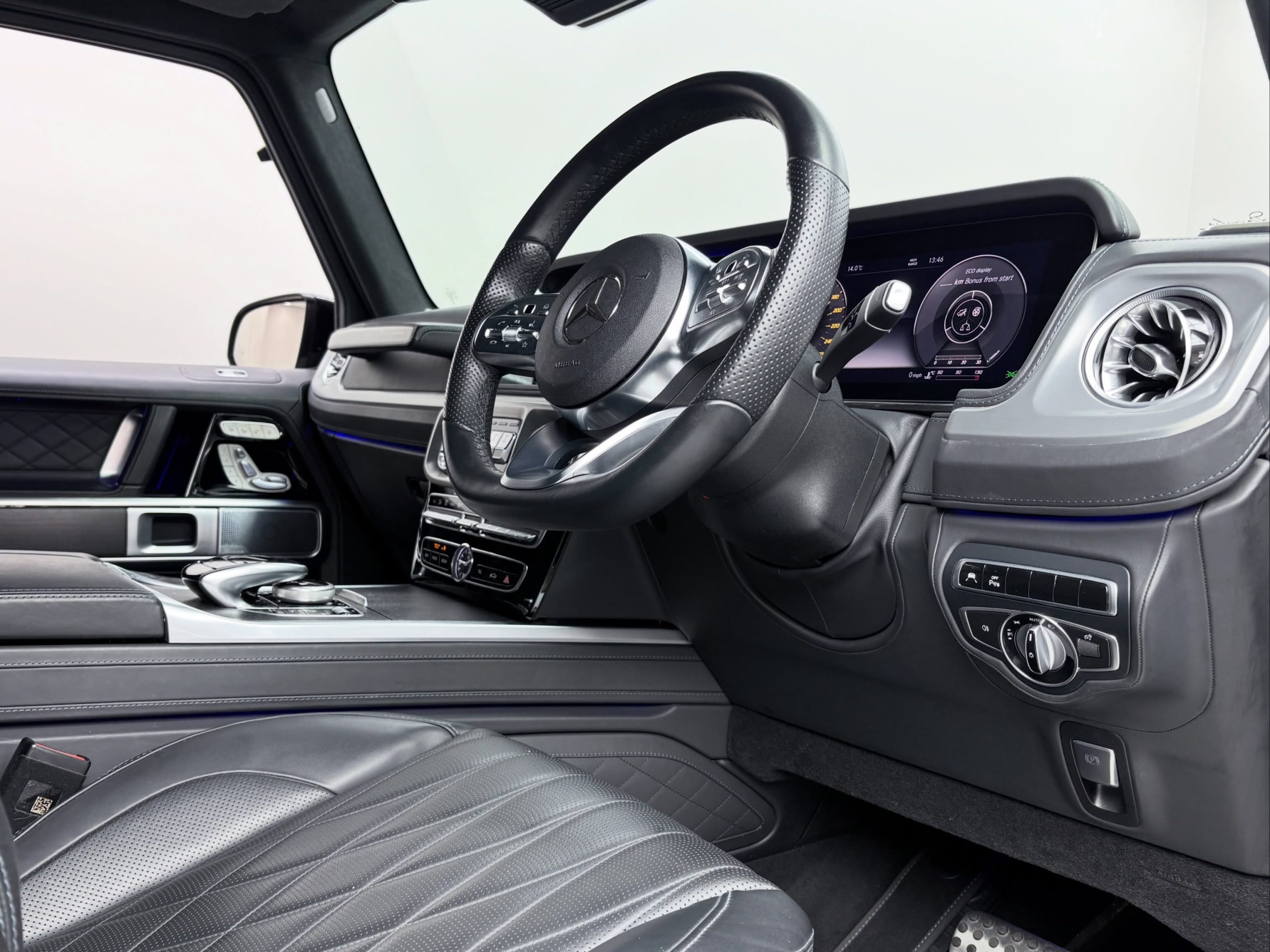 
								MERCEDES-BENZ G400d AUTO full									