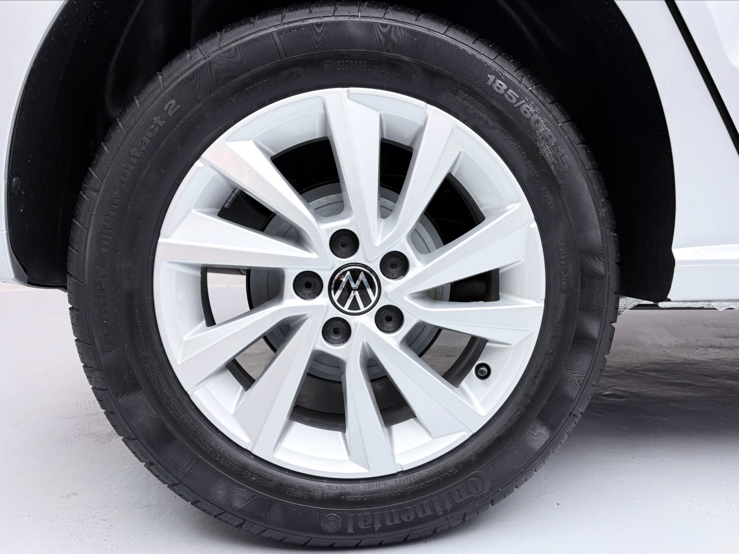 
								VOLKSWAGEN POLO VIVO 1.6 LIFE TIP (5DR) full									