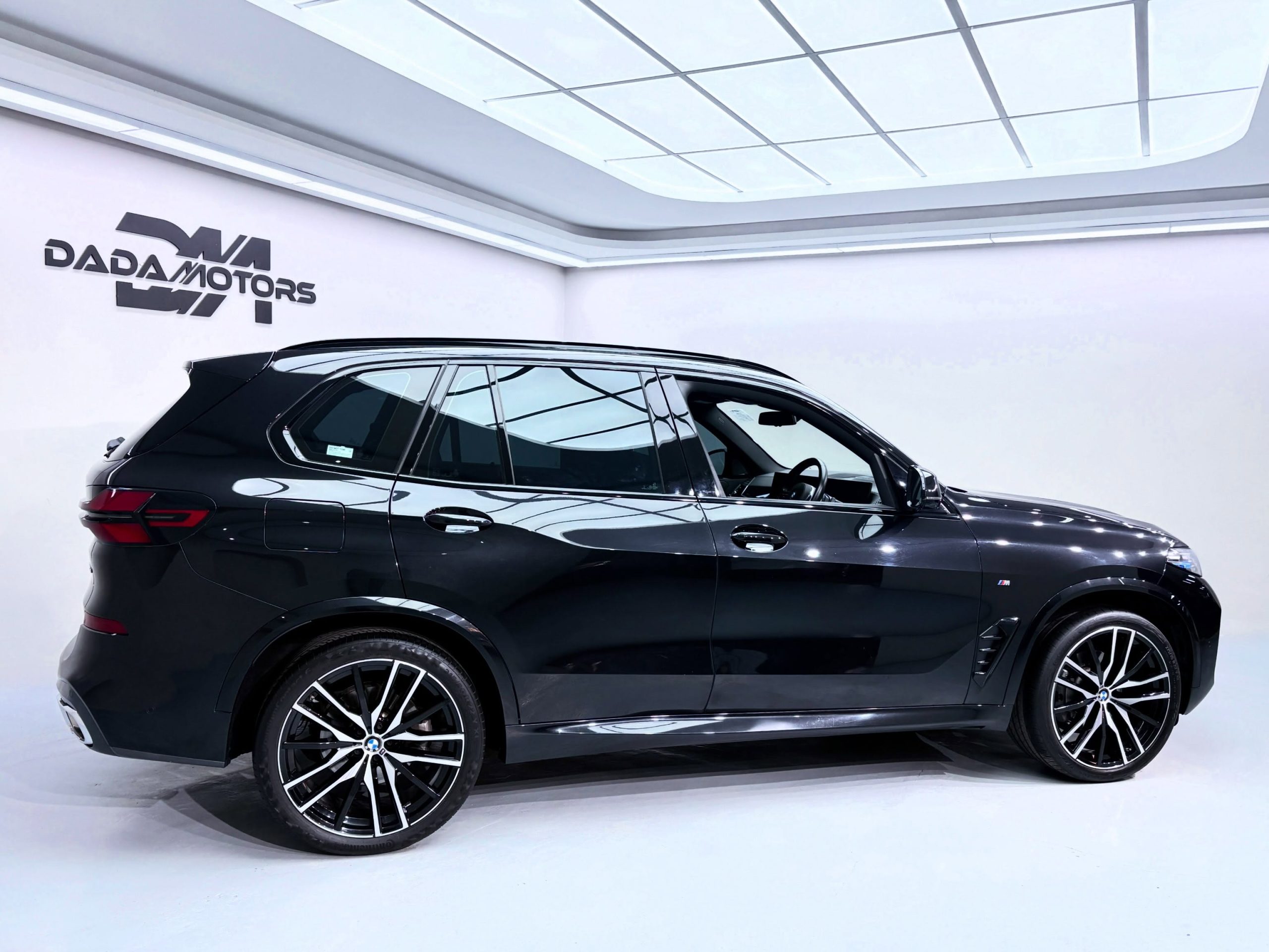 
								BMW X5 xDRIVE30d M SPORT(G05) full									