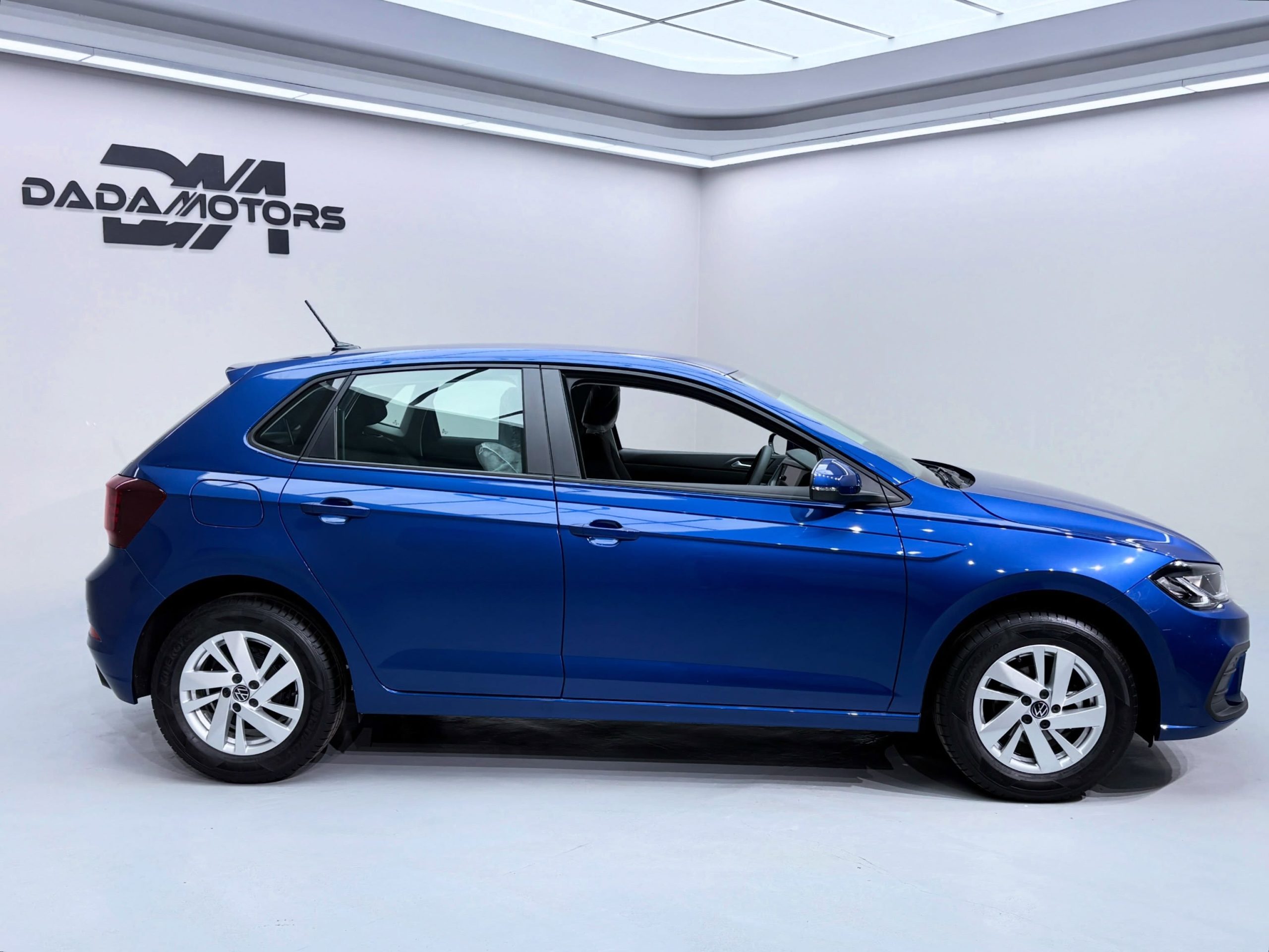 
								VOLKSWAGEN POLO 1.0 TSI full									