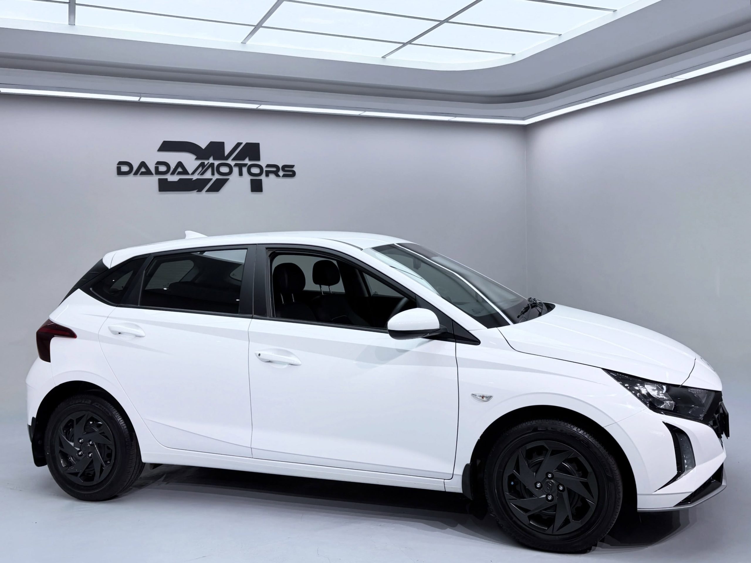 
								HYUNDAI I20 1.2 PREMIUM full									