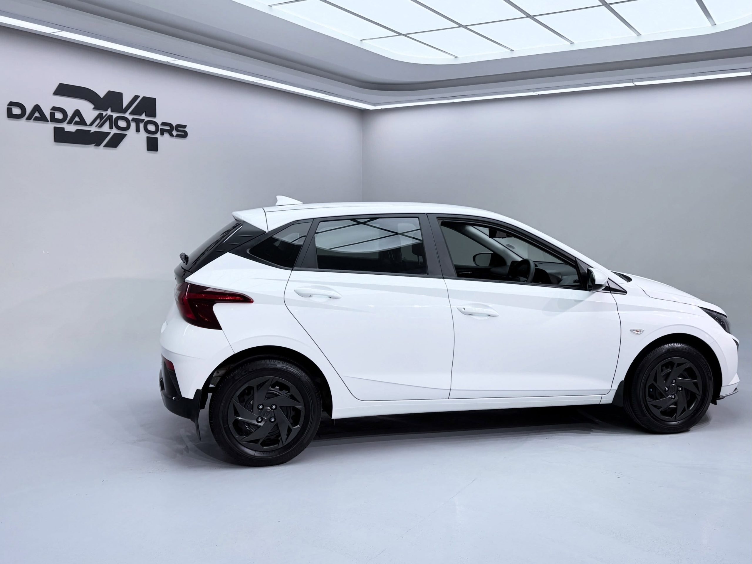 
								HYUNDAI I20 1.2 PREMIUM full									