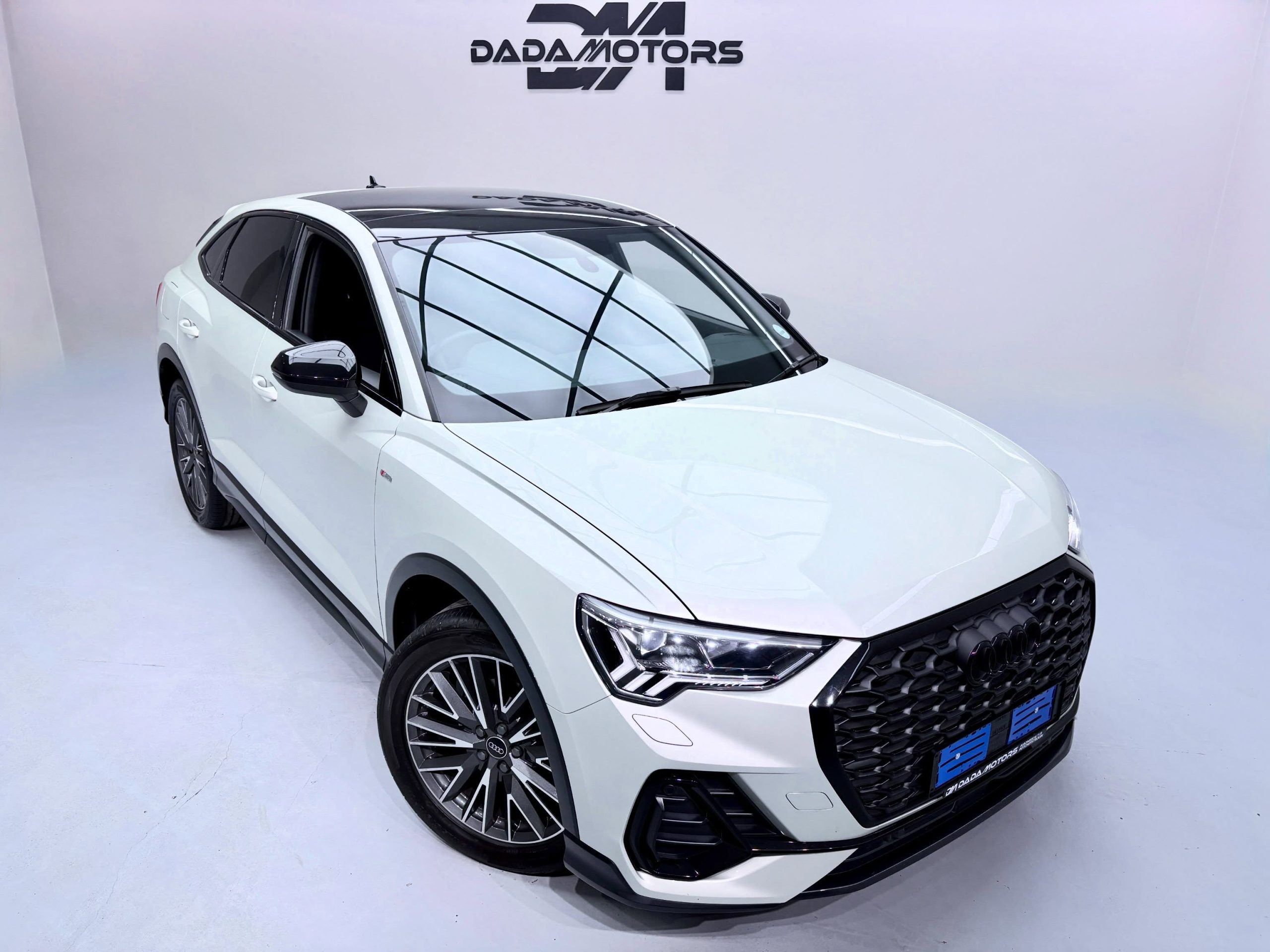 AUDI 35 TFSI S LINE S-TRONIC
