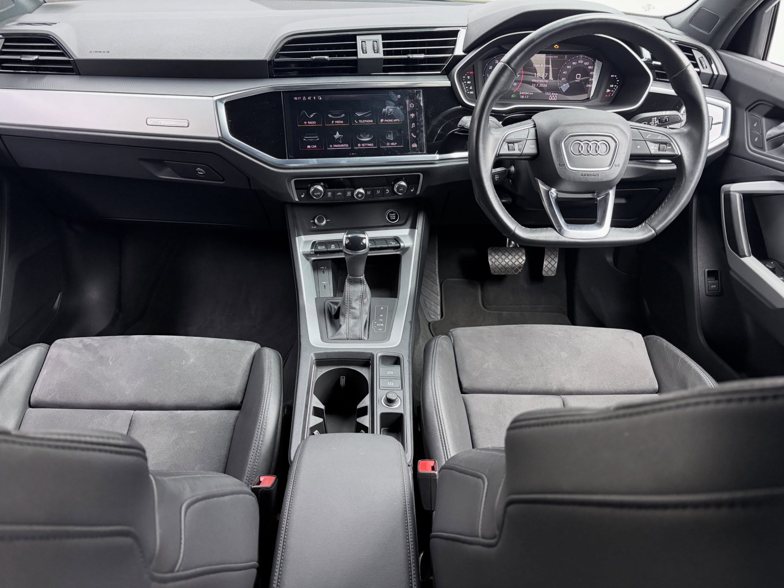 
								AUDI 35 TFSI S LINE S-TRONIC full									