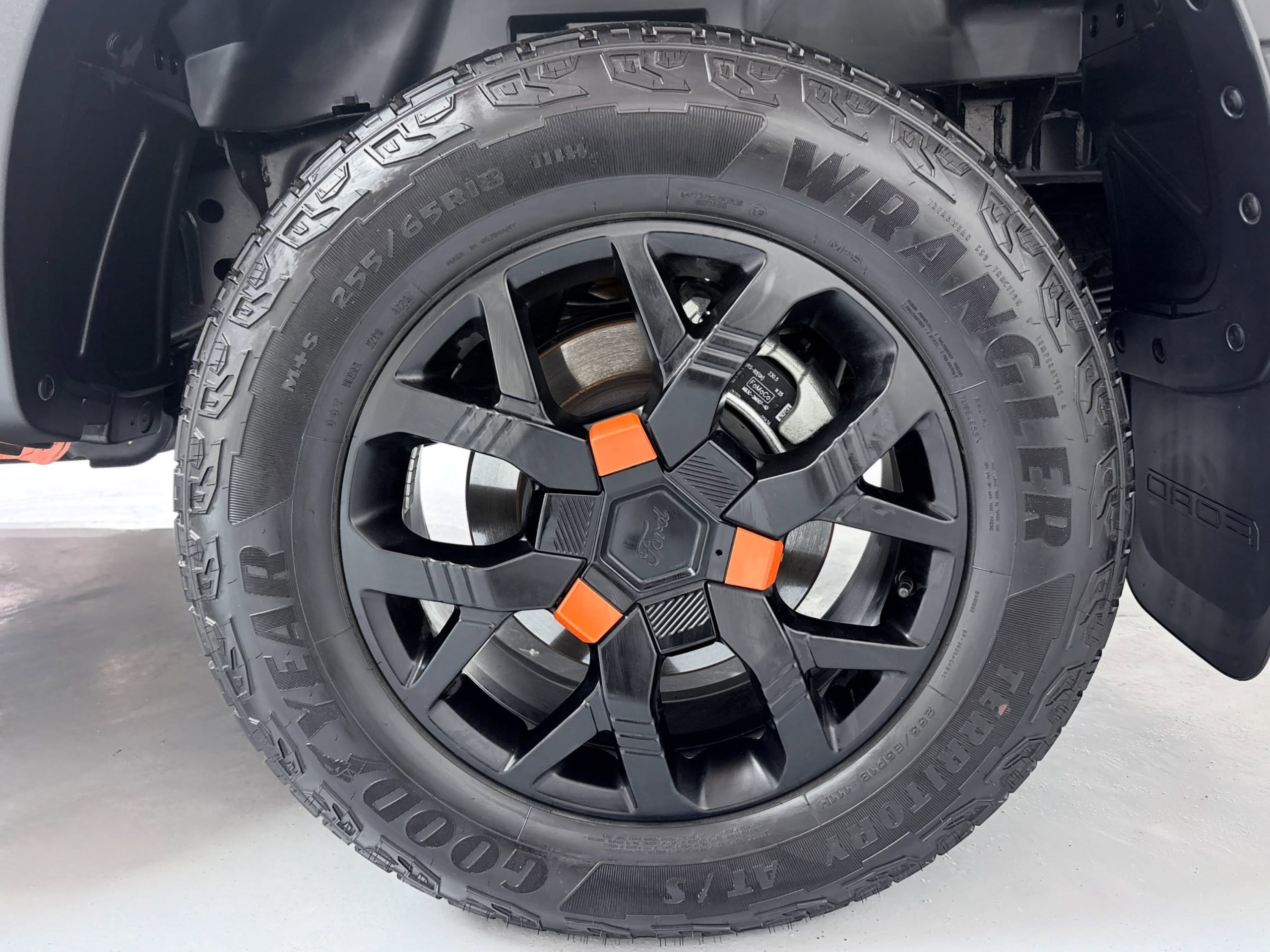 
								FORD RANGER 2.3 WILDTRAK A/T D/U P/U full									