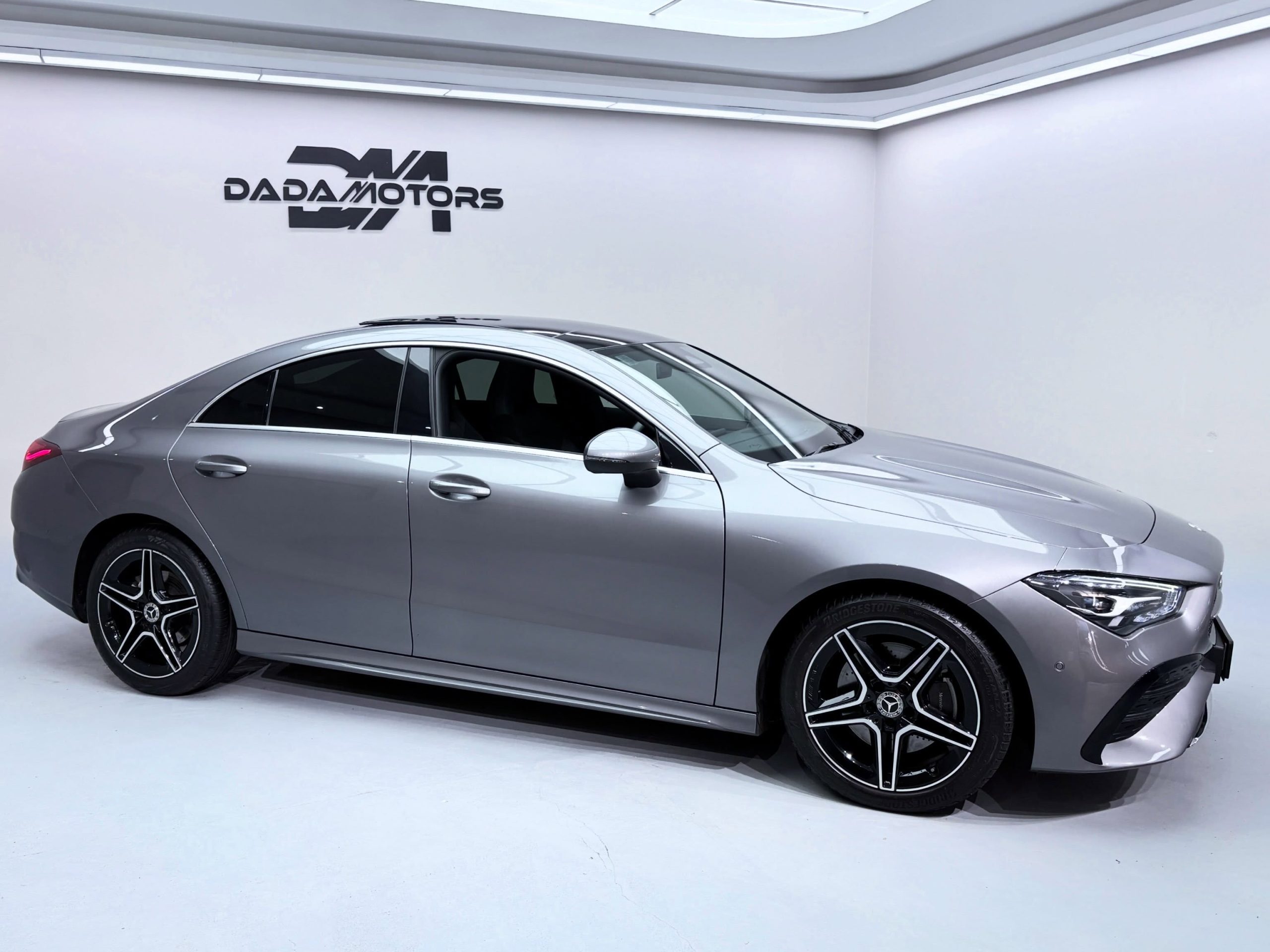 MERCEDES-BENZ CLA 220D AUTO